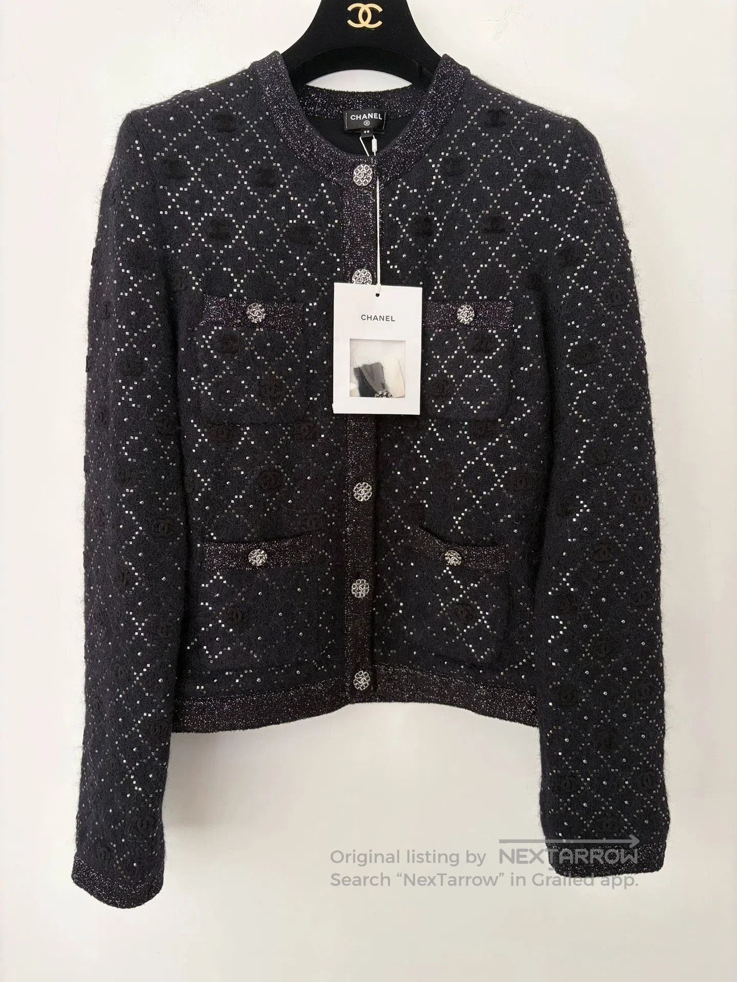 Chanel Chanel 22A Embroidered Logo Cardigan. Size US S / EU 44-46 / 1 - 1 Thumbnail