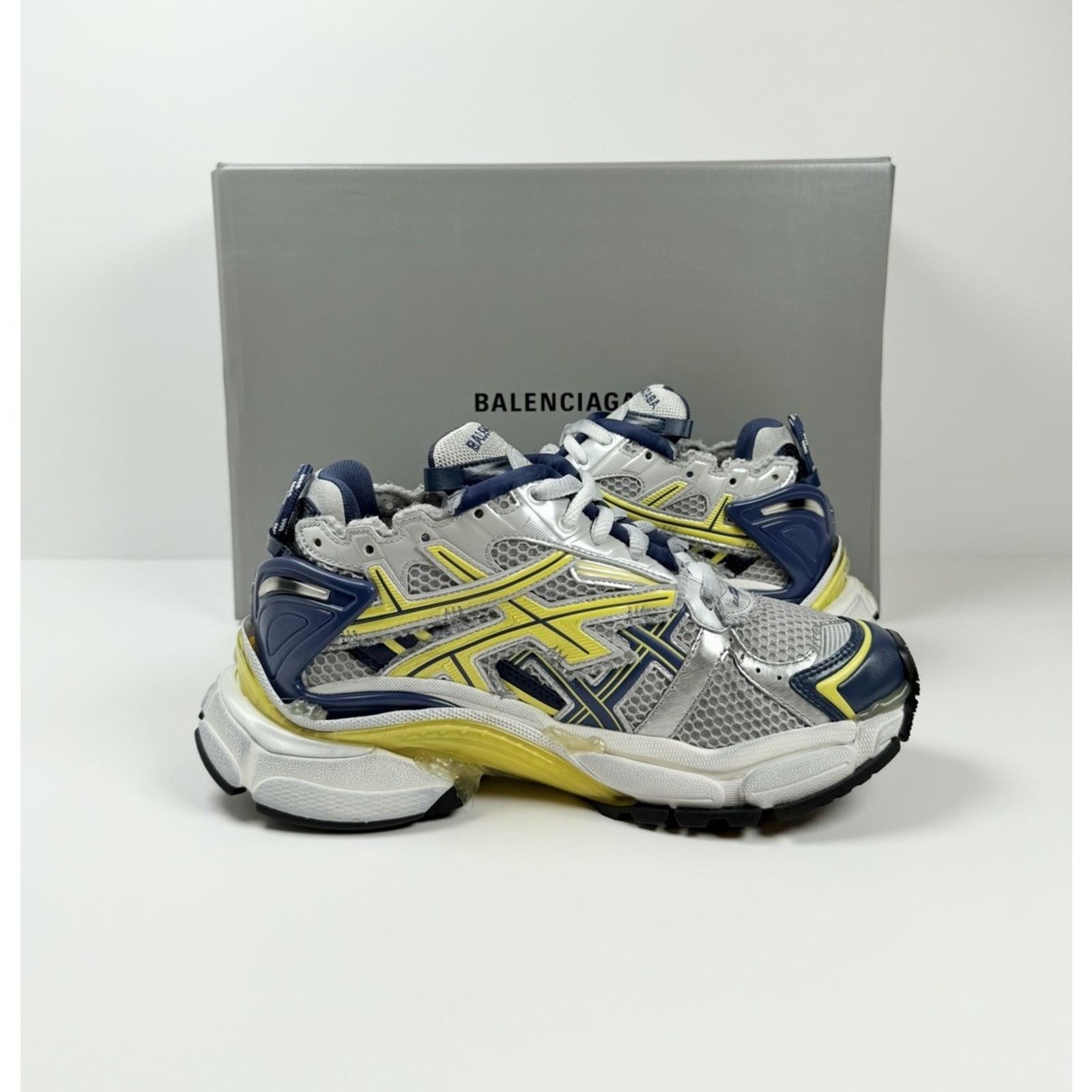 Balenciaga Size 40EU/7US - Balenciaga Runner Grey Blue Yellow NEW! Size US 7 / EU 40 - 5 Thumbnail
