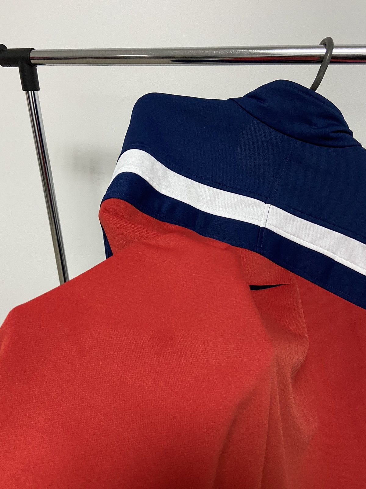 Nike × Vintage Nike Vintage Jacket Windbreaker Small Swoosh Logo 90s Nylon Size US L / EU 52-54 / 3 - 6 Thumbnail