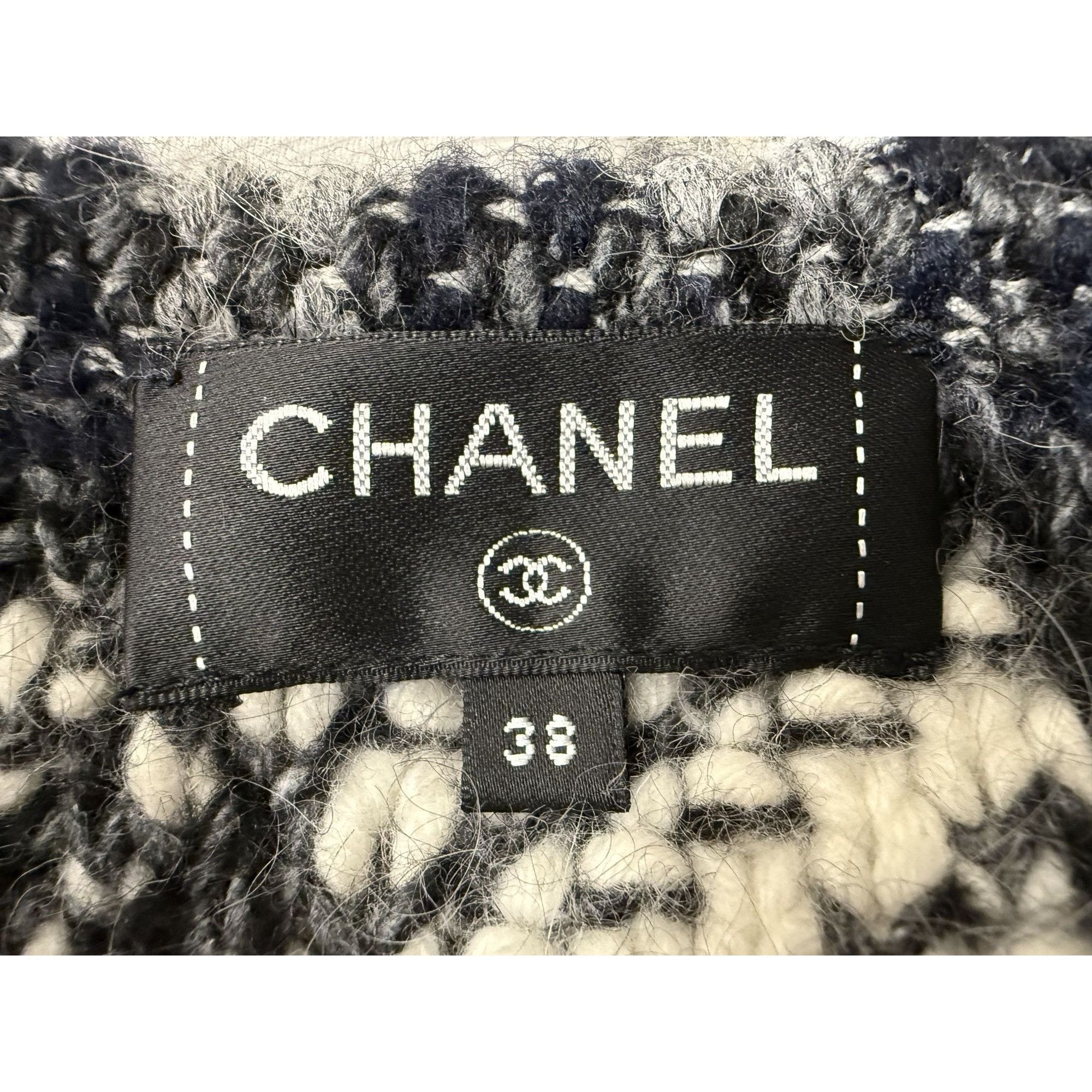 Chanel Chanel Black & White Wool Blend Plaid Jacket With Belt & But Size XS / US 0-2 / IT 36-38 - 3 Thumbnail