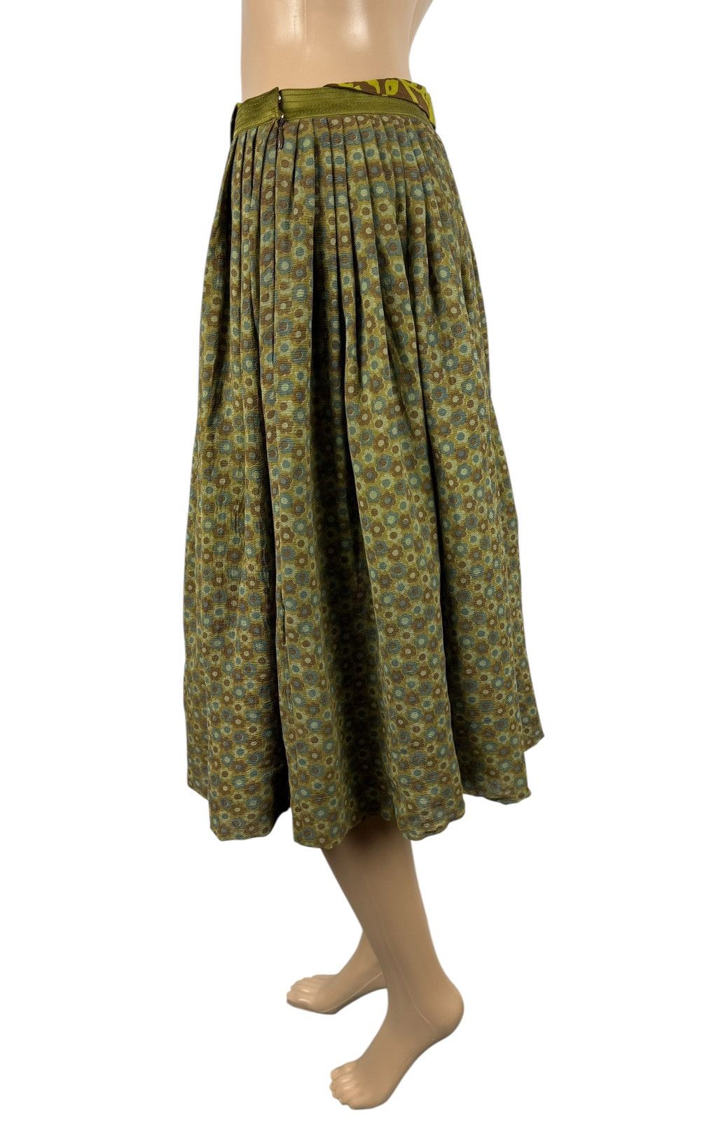 Other Sabyasachi Pleated Silk Cotton Skirt Knee Length size 10 Size 28" / US 6 / IT 42 - 6 Thumbnail