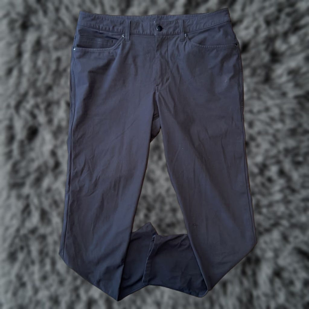 Lululemon Lululemon Men’s Pants 33x30 Black Stretch Zip Pocket Size US 33 - 1 Thumbnail