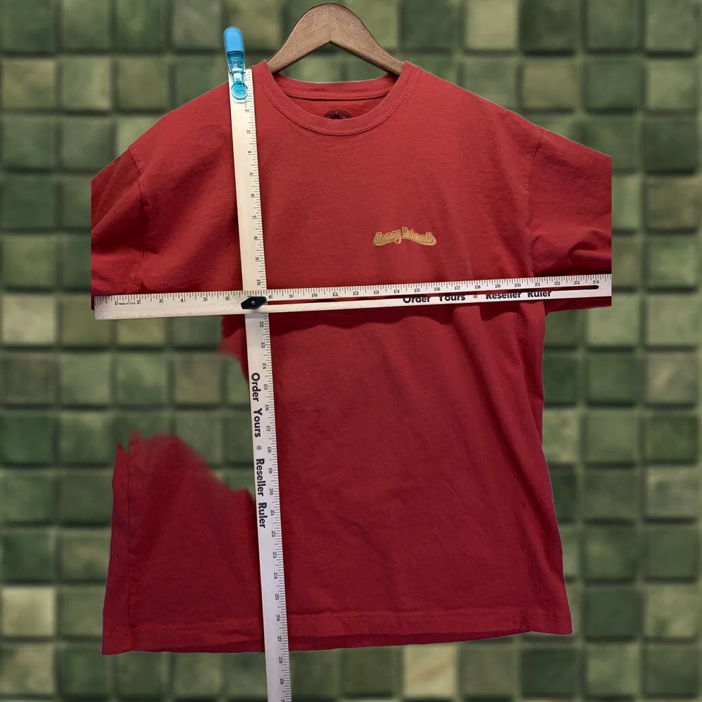 Tommy Bahama Tommy Bahama Shirt-3807 Men’s SZ L Crew Neck Short Sleeve Red Graphic Print Distressed T Shirt 4051 Size US L / EU 52-54 / 3 - 1 Thumbnail