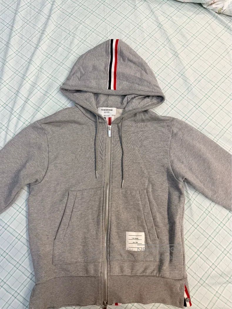 Thom Browne Thom Browne Back center stripe decorative zipper hooded sw Size S / US 4 / IT 40 - 1 Thumbnail