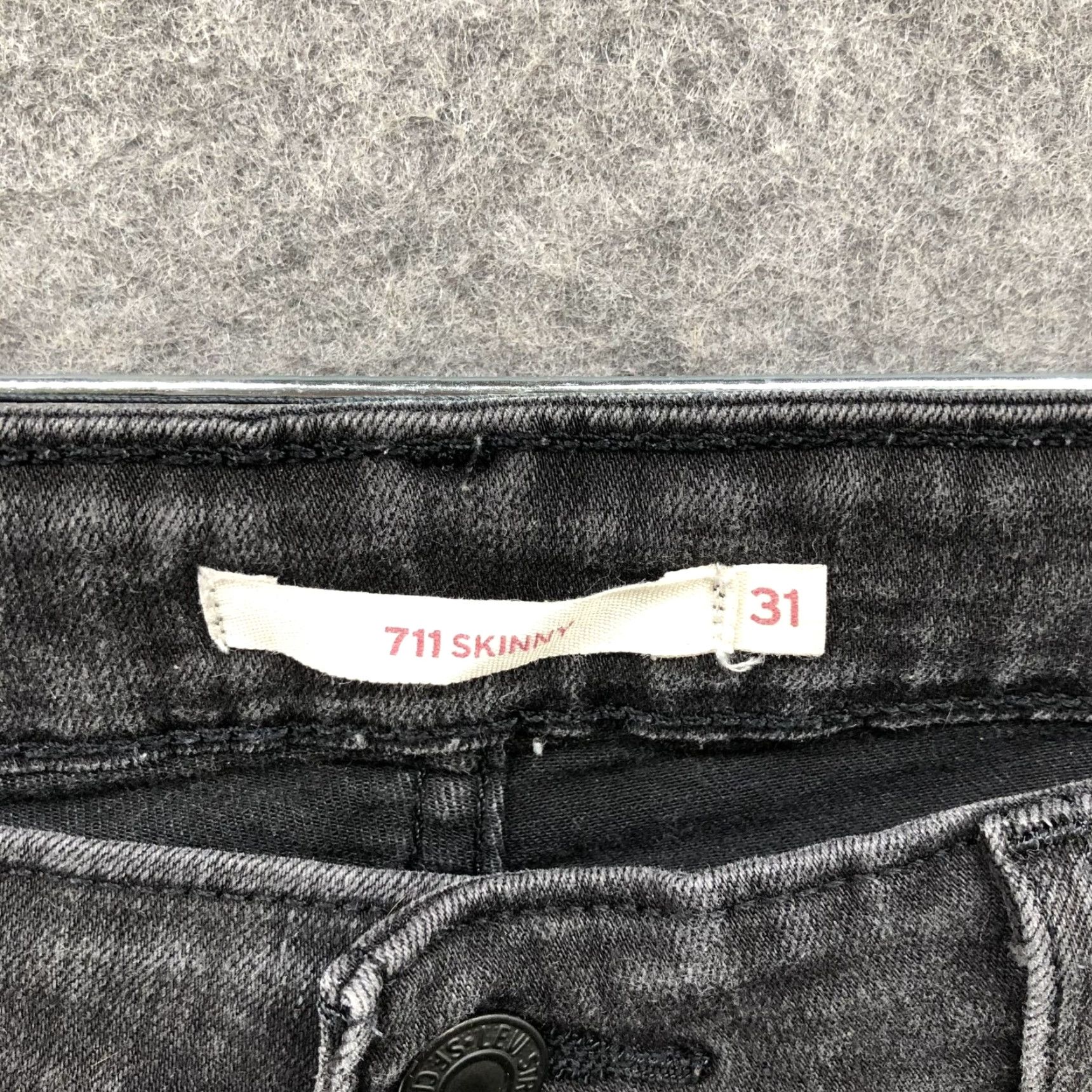 Levi's Levi's 711 Skinny Jean Womens 31x30 Distressed Black Dark Wash Jeans Regular 5-Pocket Levi's Model 711 Womens Size 24" / US 00 / IT 34 - 5 Thumbnail