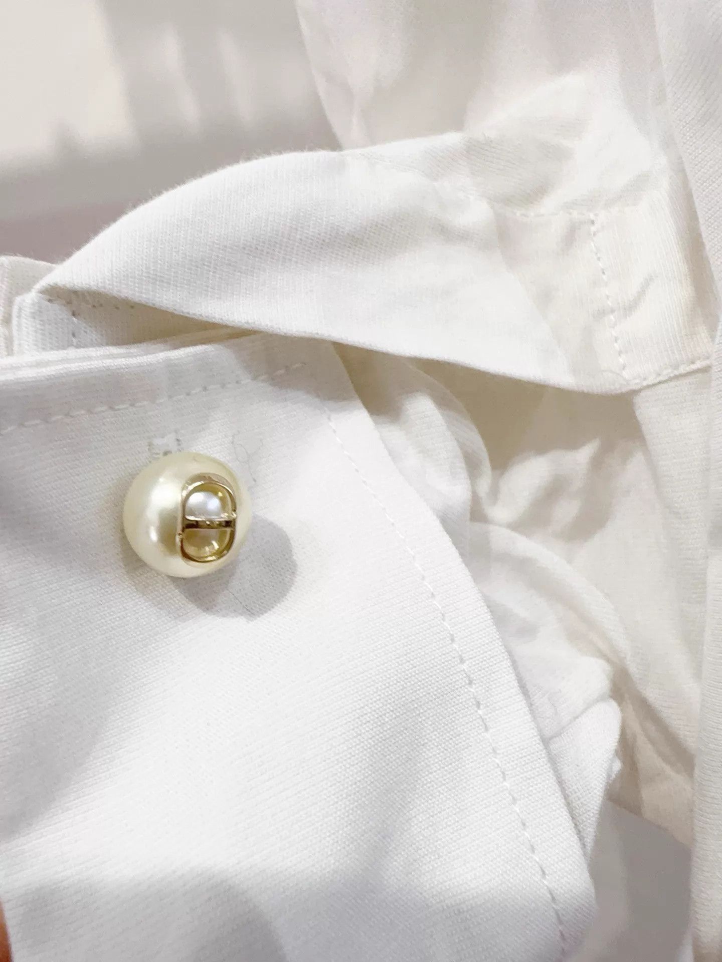 Dior Dior Bee Pleated Pearl Button Shirt F38 Size S / US 4 / IT 40 - 5 Thumbnail