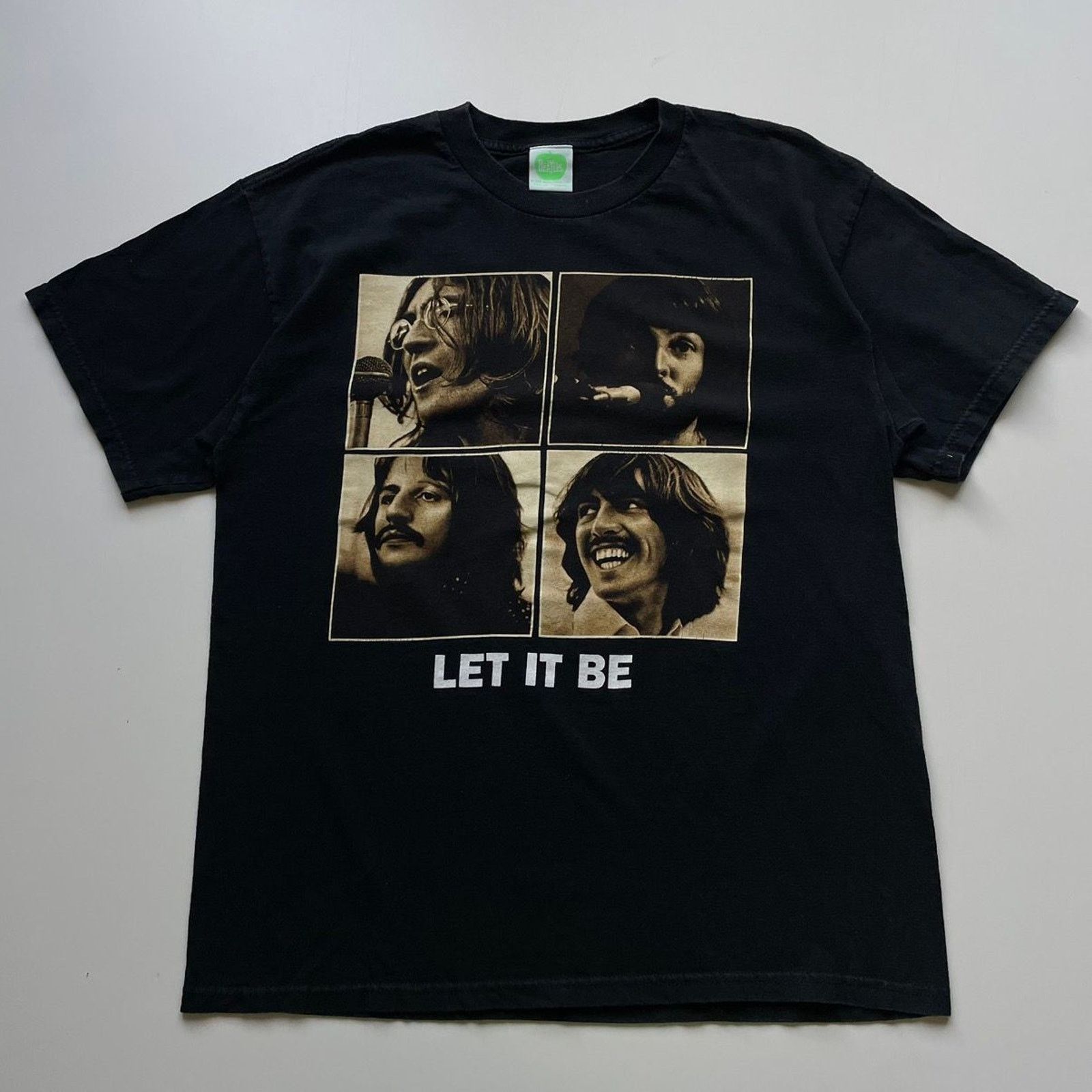 Band Tees Vintage Y2K 2005 The Beatles Let It Be Band T Shirt Large Size US L / EU 52-54 / 3 - 1 Thumbnail