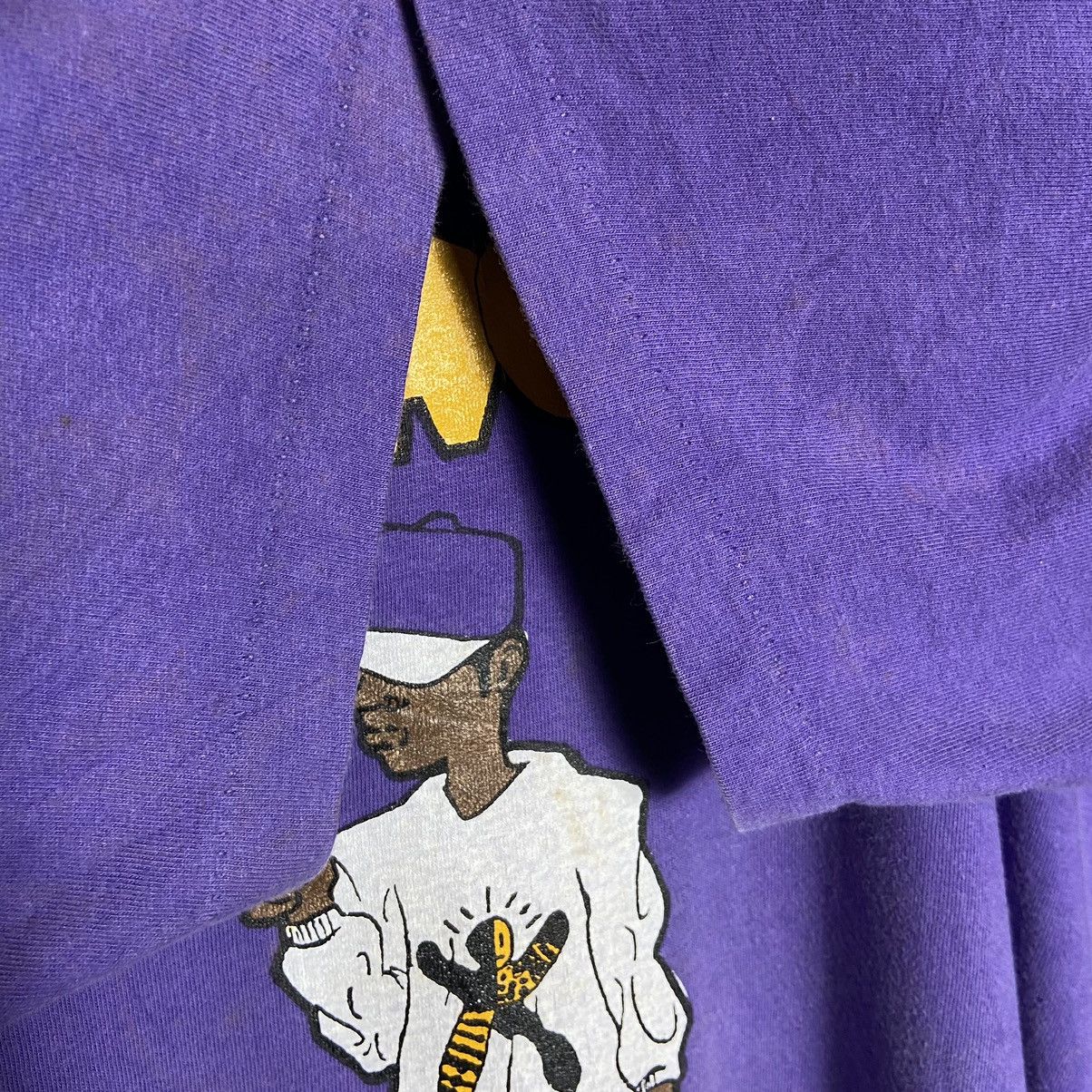 Vintage Vintage 90s Peace Culture Hiphop Graphic T-Shirt Size US XL / EU 56 / 4 - 3 Thumbnail