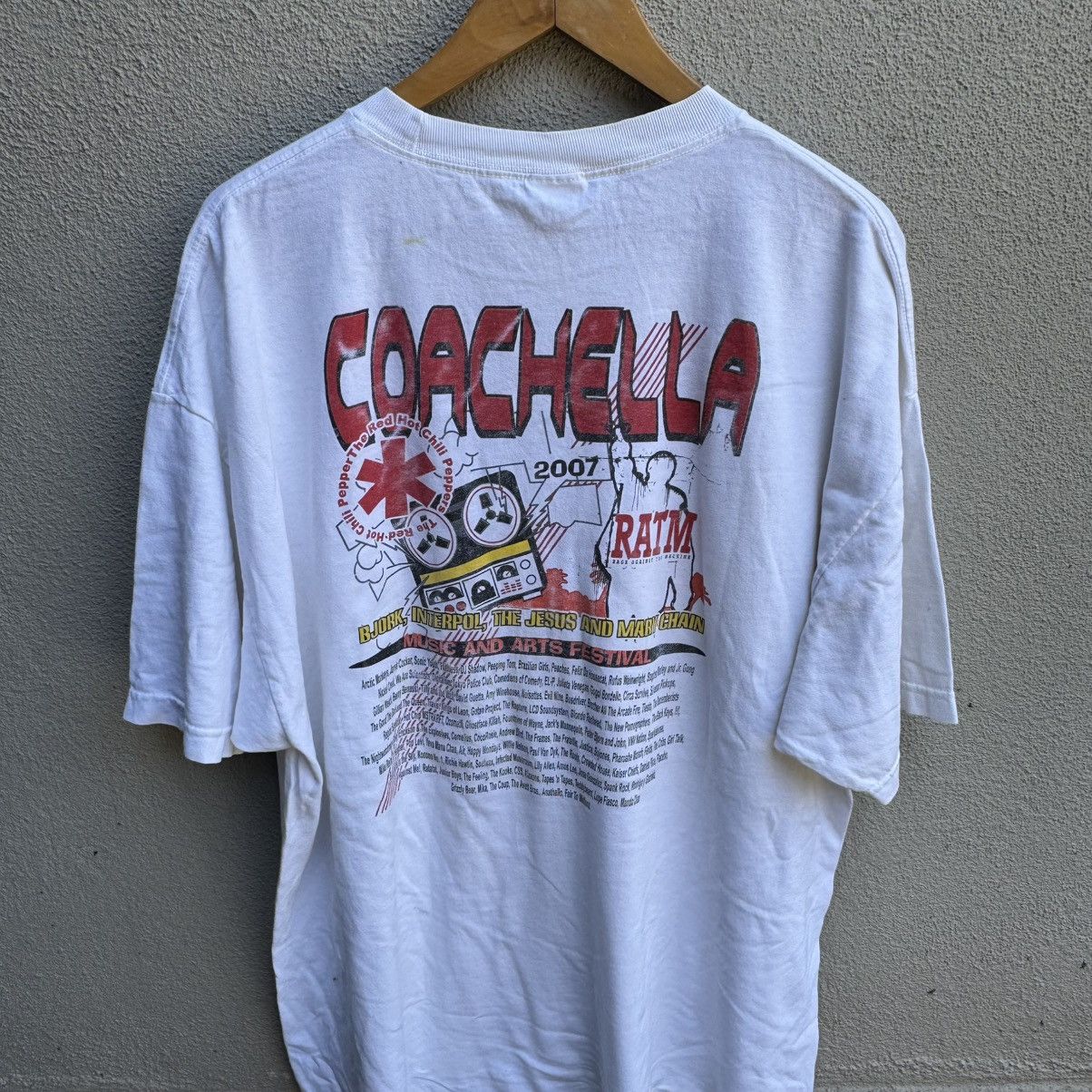 Band Tees Vintage RAGE AGAINST THE MACHINE band Coachella festival 07 Size US XXL / EU 58 / 5 - 3 Thumbnail