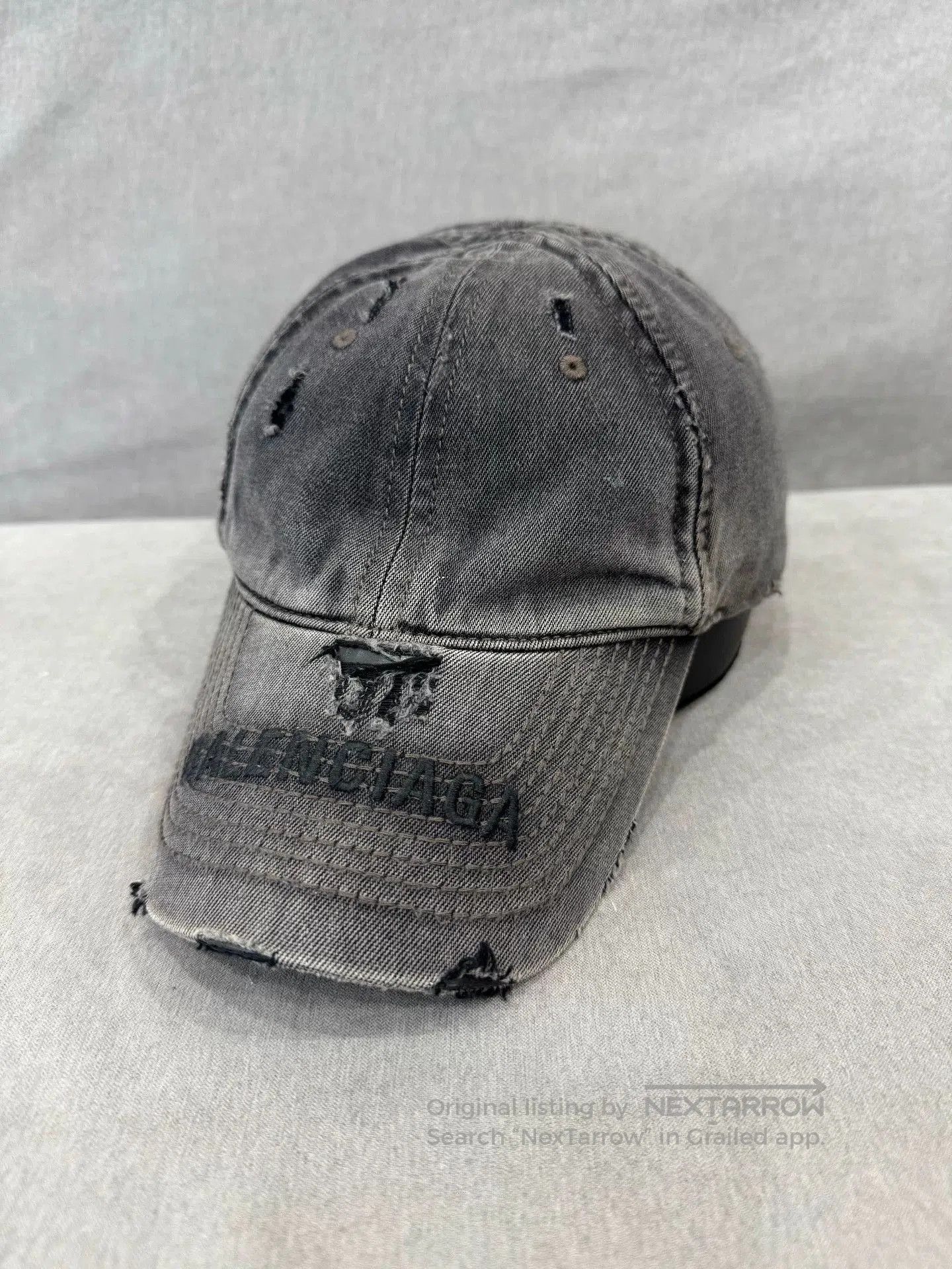 balenciaga distressed embroidery baseball cap.