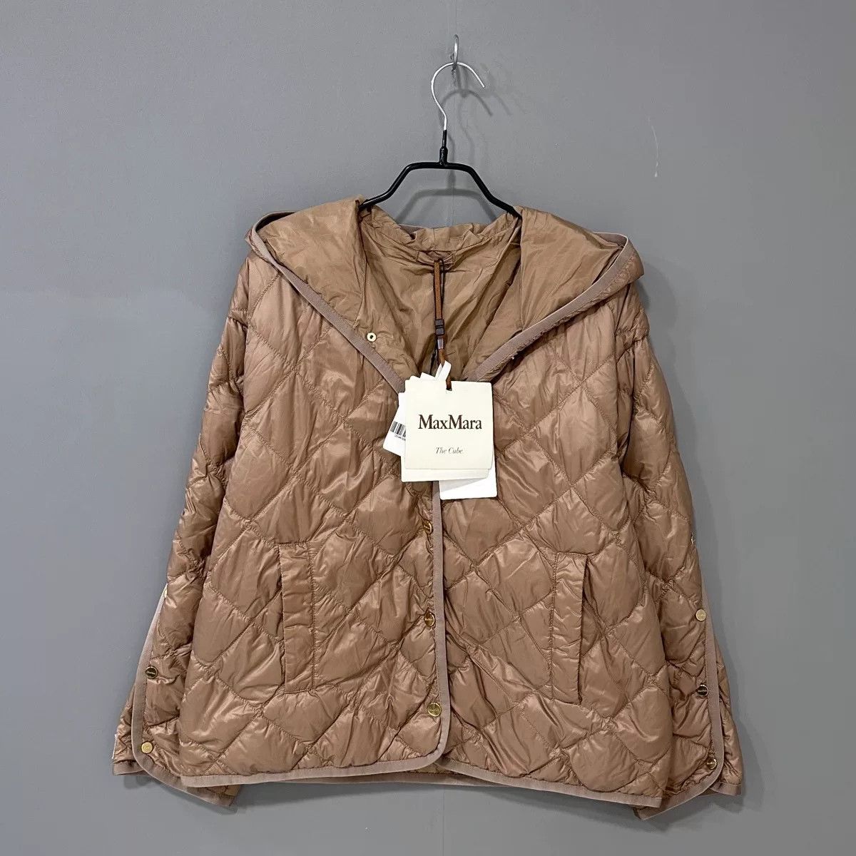 lightweight maxmara down jacket with hood
