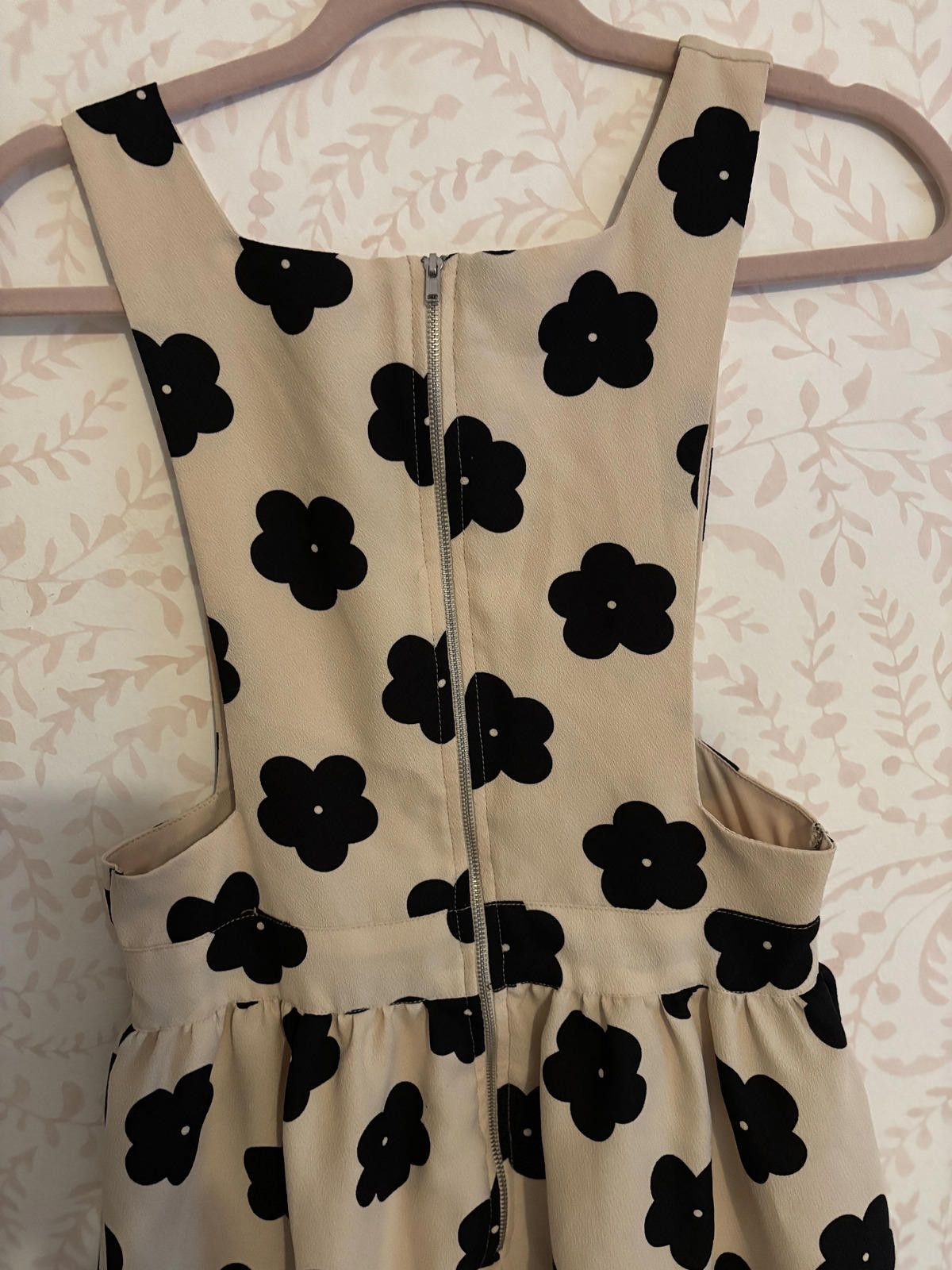 Designer NWOT One Love Chic Floral Print Dress Size S / US 4 / IT 40 - 6 Thumbnail