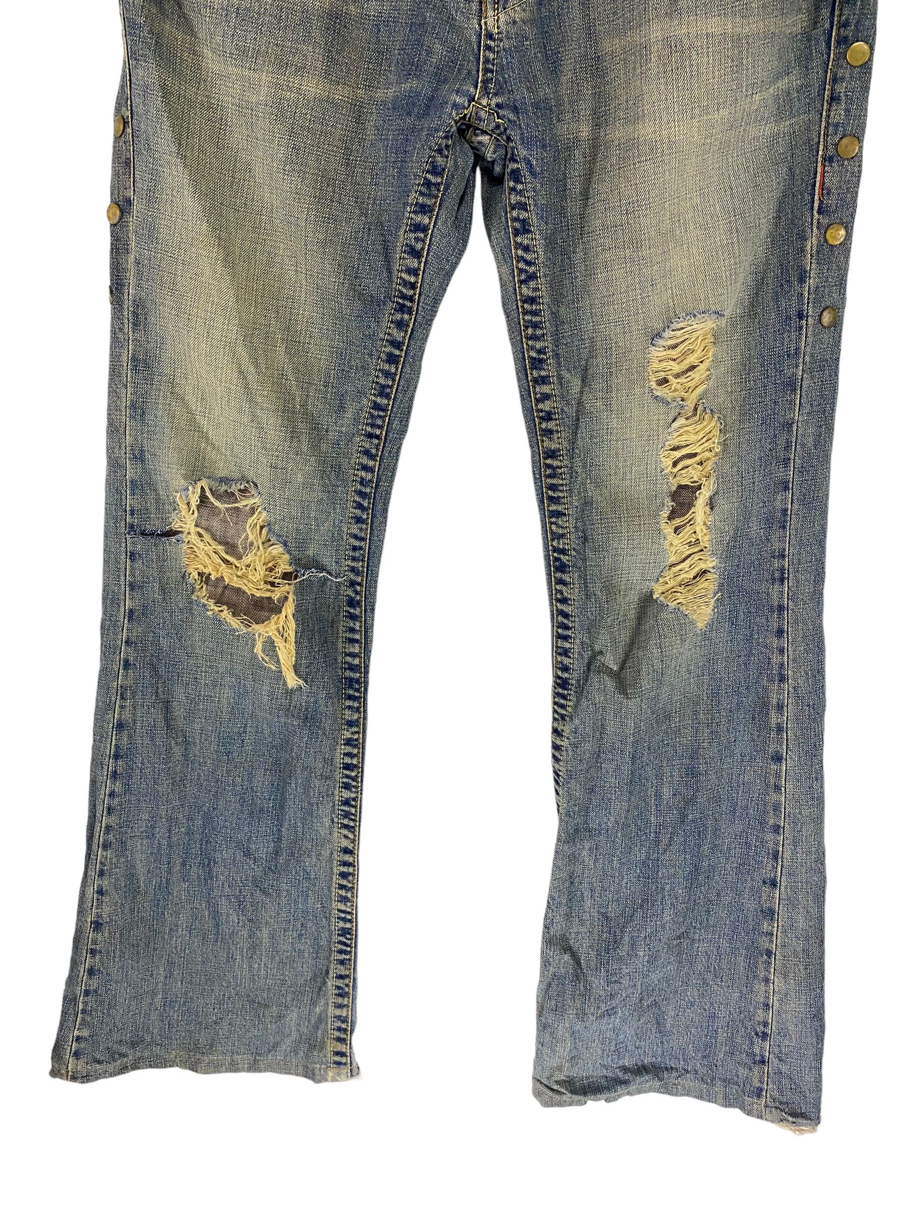 Japanese Brand × Vanquish Vanquish distressed low rise flare jeans Size US 34 / EU 50 - 4 Thumbnail