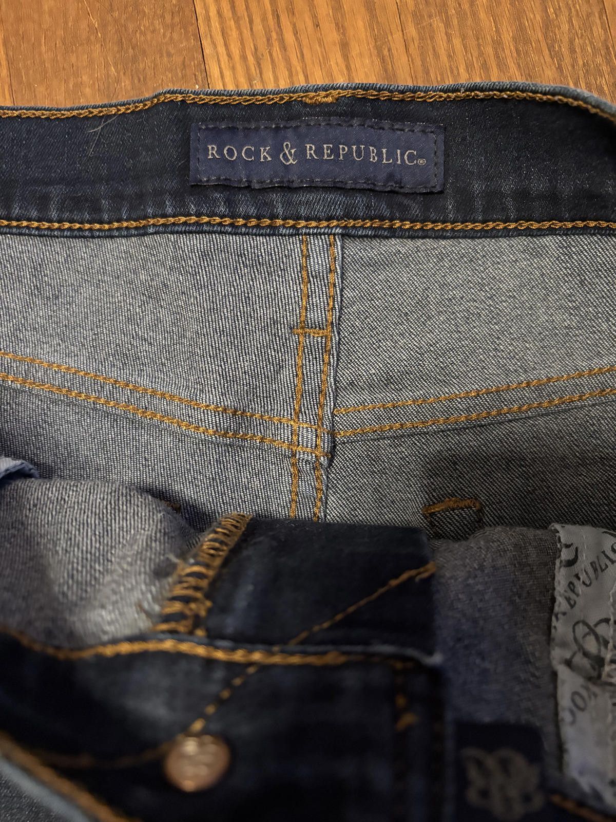 Rock & Republic NWOT Rock and Republic HULA Cutoff Shorts sz 12 Size 34" / US 12 / IT 48 - 7 Thumbnail