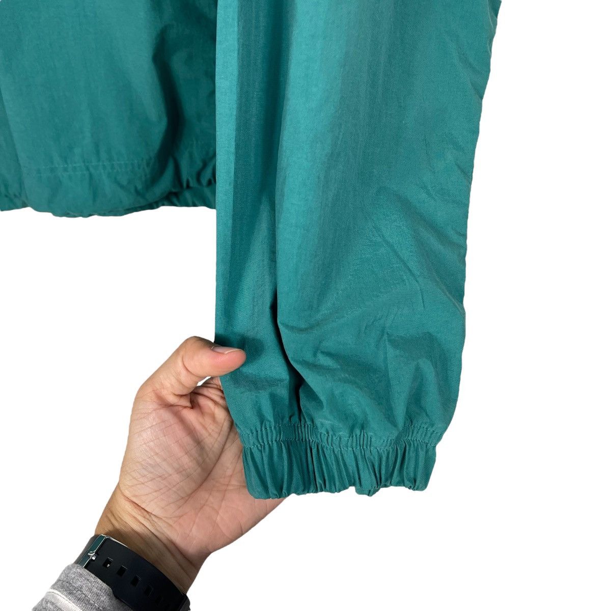 Japanese Brand Vintage 90s Greg Norman Surfing Halfzip Light Jacket Size US S / EU 44-46 / 1 - 11 Thumbnail