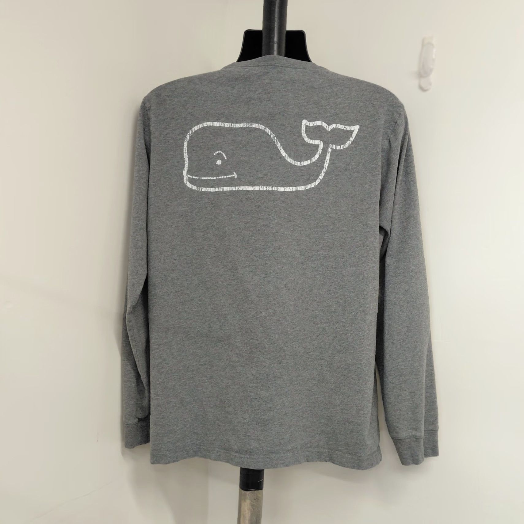 Vineyard Vines Vineyard Vines T-Shirt Adult Large Heather Gray Long Sleeve Pocket Whale... Shirt Mens Regular Gray Vintage No Size US L / EU 52-54 / 3 - 5 Thumbnail