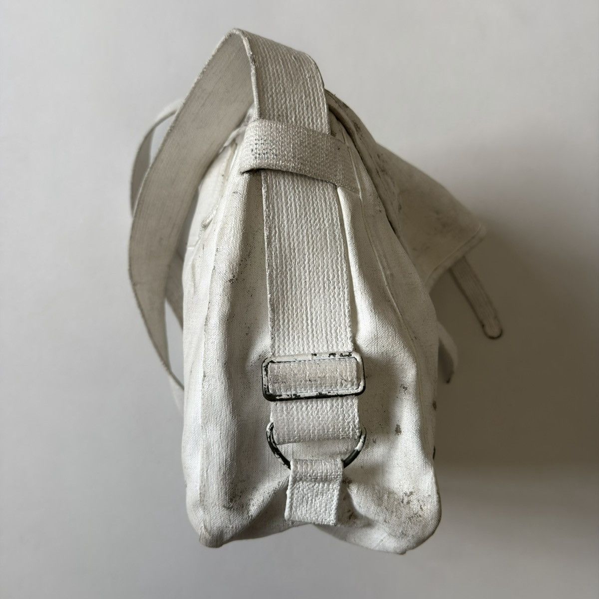 Maison Margiela ⓪ ① ⓪ Artisanal White Painted Army Satchel Size ONE SIZE - 16 Thumbnail