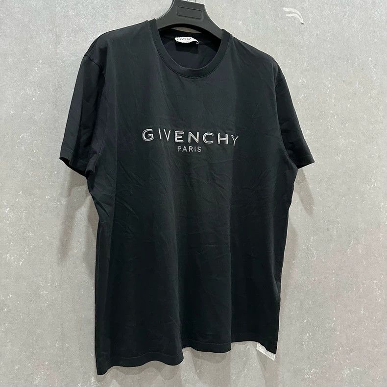 Givenchy Givenchy Distressed letter short sleeve Size US L / EU 52-54 / 3 - 3 Thumbnail