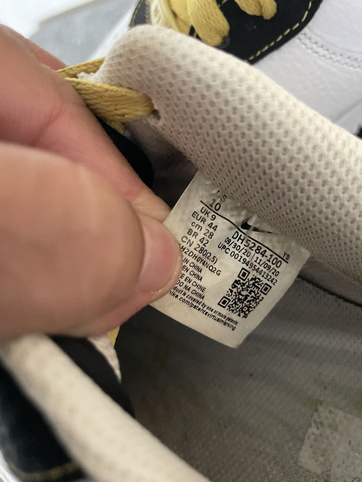 Nike AF-1 07 LV8 (Gold Link Zebra) Size US 10 / EU 43 - 10 Thumbnail