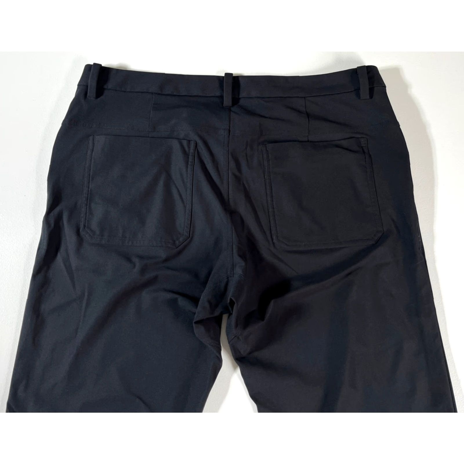 Lululemon Lululemon Men's ABC Pants Black 38x31 Chino Straight Belt Loops 10-12 Mid Rise Casual Designed City Preppy Pants Mens Black ABC Model Vintage? Size US 38 / EU 54 - 5 Thumbnail