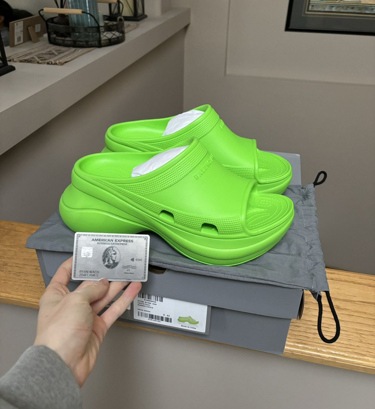 Balenciaga Balenciaga x Crocs Green Pool Slides Size US 10 / EU 43 - 2 Thumbnail
