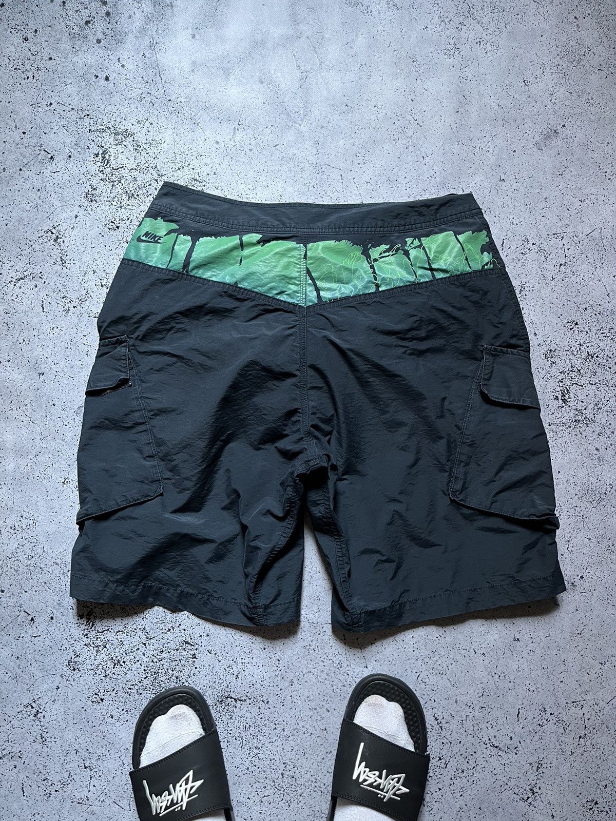 Nike × Vintage Vintage Nike Nylon Cargo Shorts Big Logo Y2K USA Drill Size US 33 - 2 Thumbnail