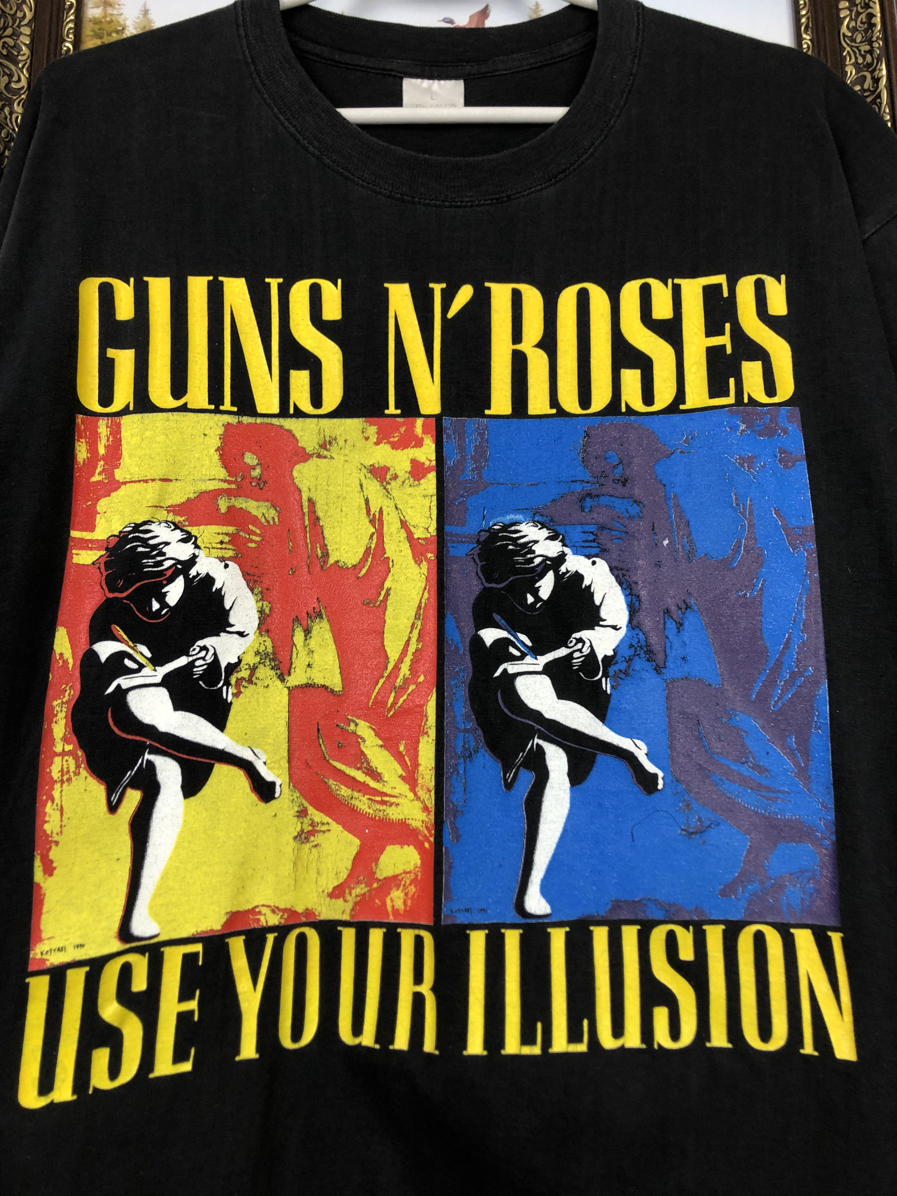 Vintage Vintage 90's Guns N' Roses Use Your Illusion Band Shirt Mens Size US L / EU 52-54 / 3 - 3 Thumbnail