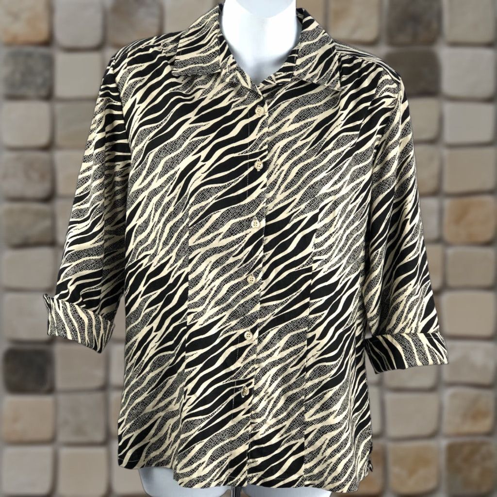 Vintage Jaclyn Smith Blouse Shirt S Black/Tan Zebra Animal Button Up 3/4 Sleeve Casual Workwear Women Size S / US 4 / IT 40 - 1 Thumbnail