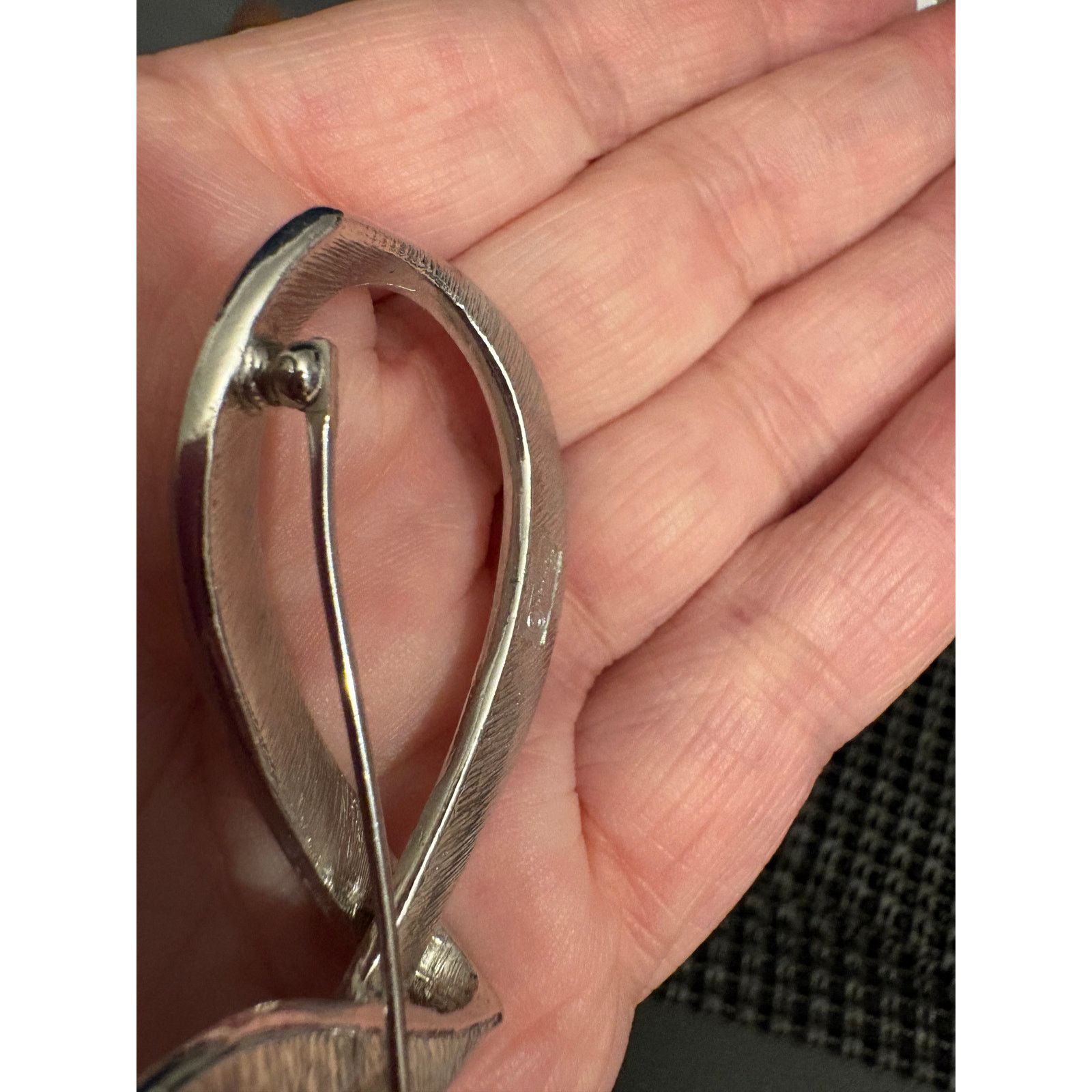 Other Vintage Trifari Crown Brooch Brushed Silver Tone Size ONE SIZE - 7 Thumbnail