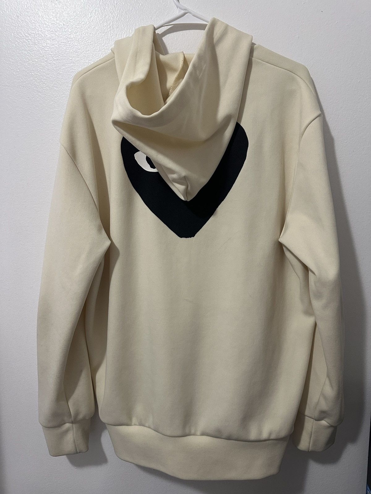Comme des Garcons Comme Des Garcons PLAY hoodie Size US XL / EU 56 / 4 - 2 Thumbnail