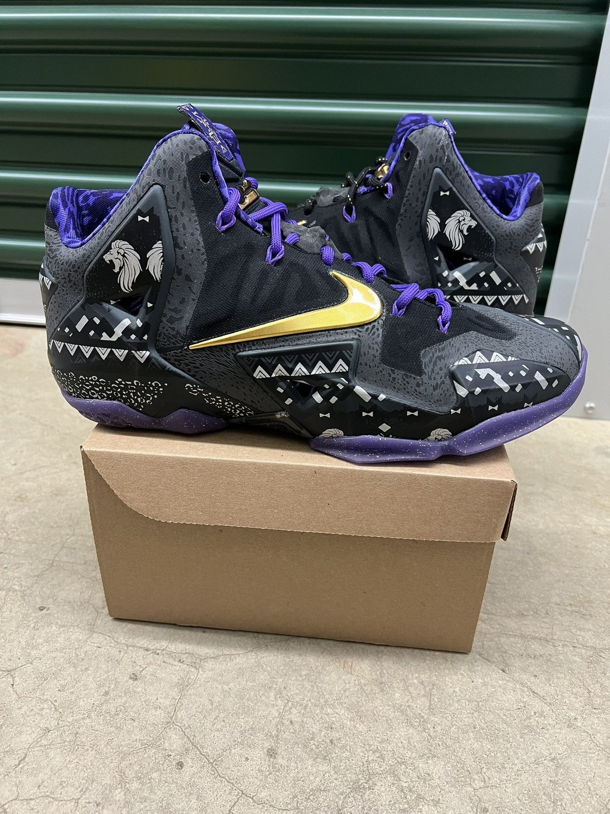 Nike Nike Lebron 11 BHM Size 11 Size US 11 / EU 44 - 1 Thumbnail