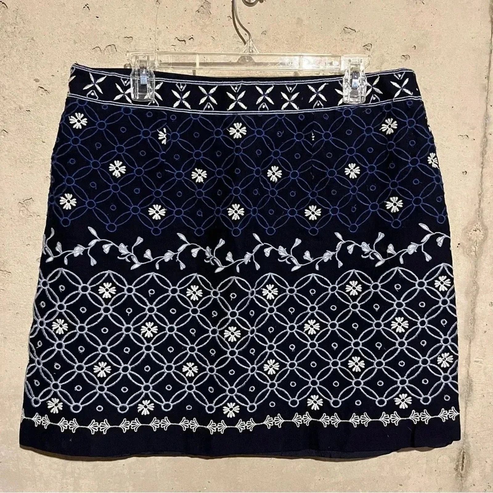Loft Loft Embroidered Floral Geometric Mini Skirt Size 14 Lined Size 36" / US 14 / IT 50 - 9 Thumbnail