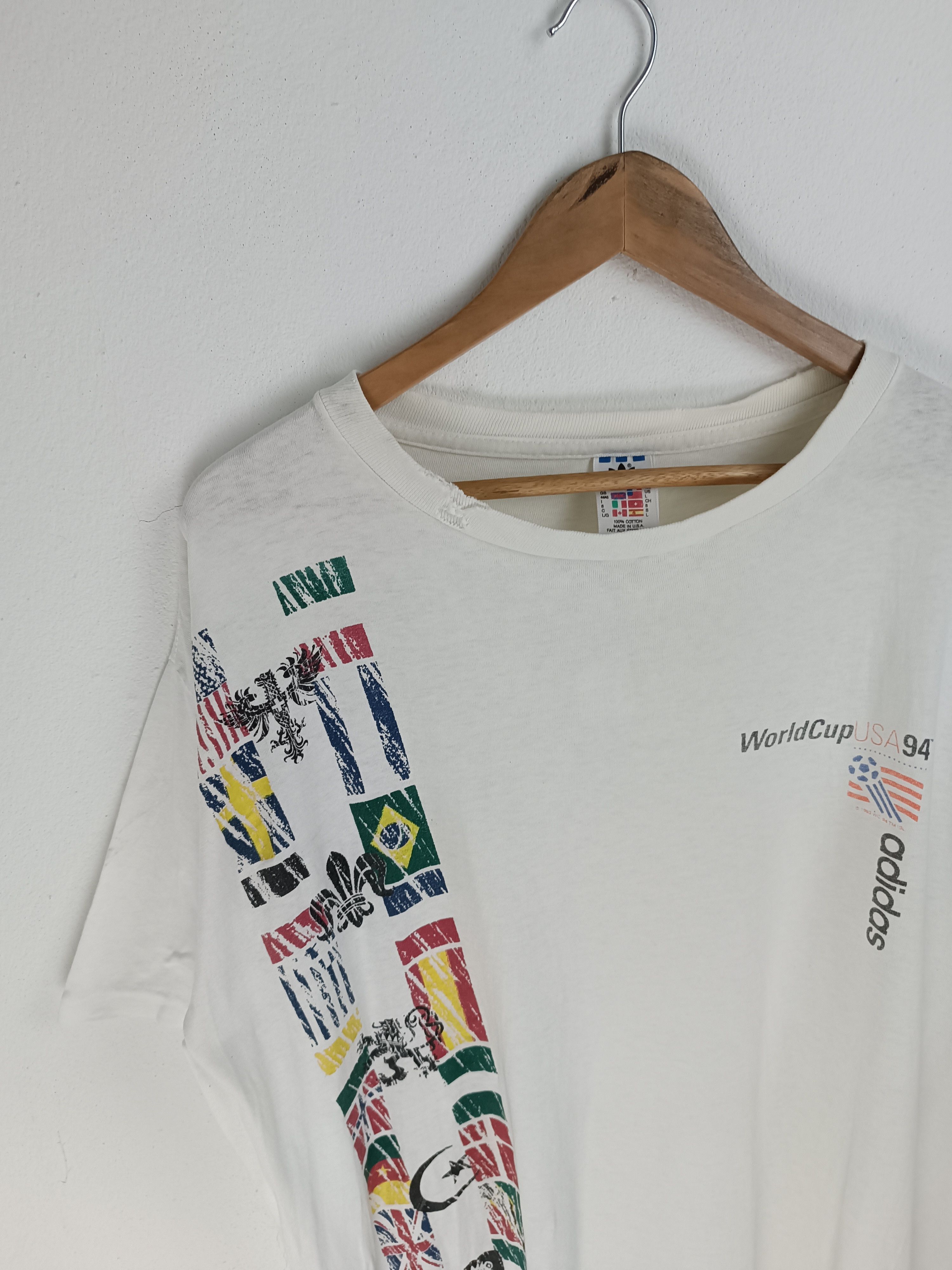 Vintage THRASHED FADED VINTAGE '94 WORLD CUP USA OVERSIZE TEE Size US XXL / EU 58 / 5 - 5 Thumbnail