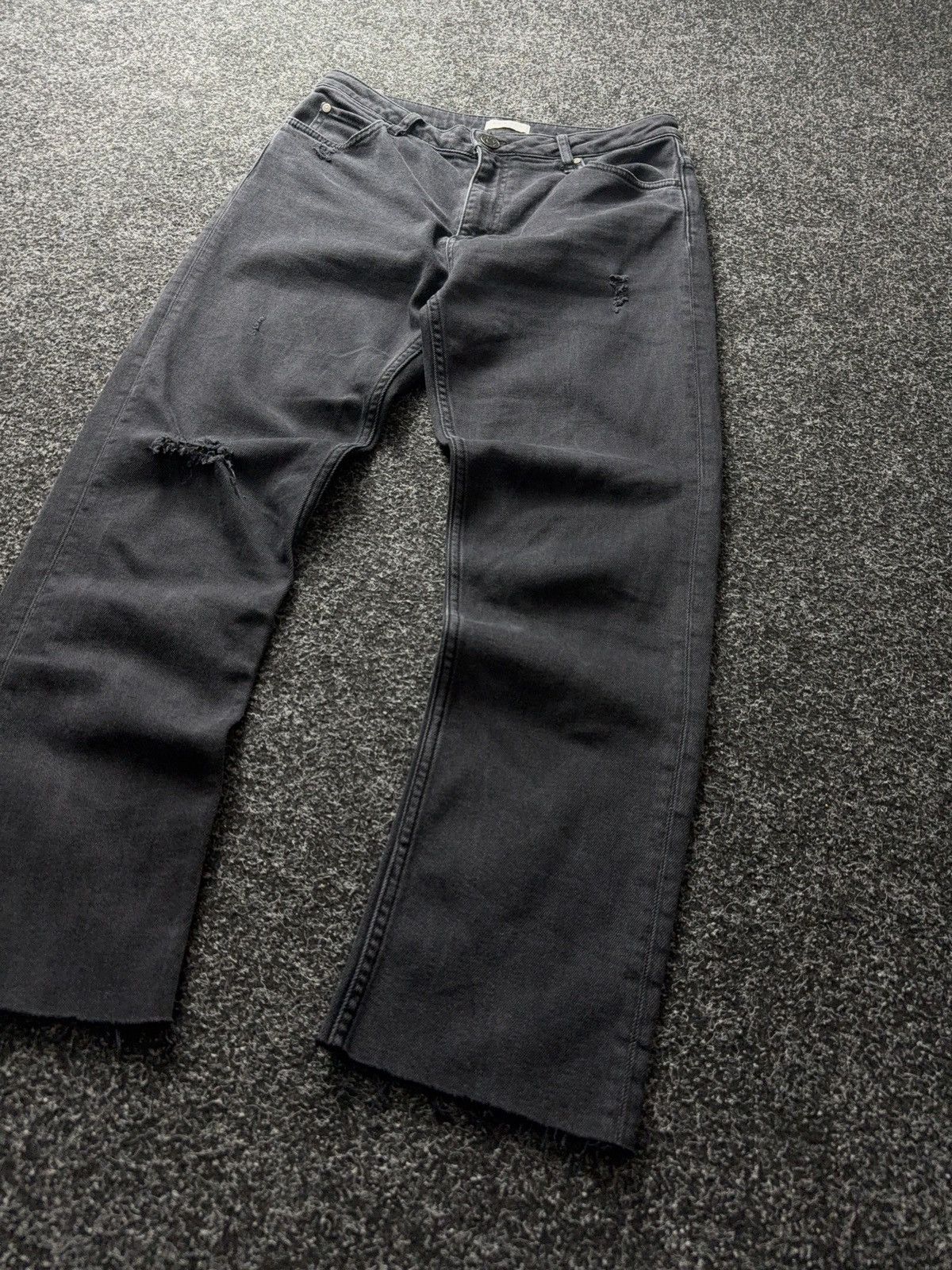 Sandro Sandro Paris Distressed Black Denim Jeans Straight Fit Size 30" / US 8 / IT 44 - 3 Thumbnail