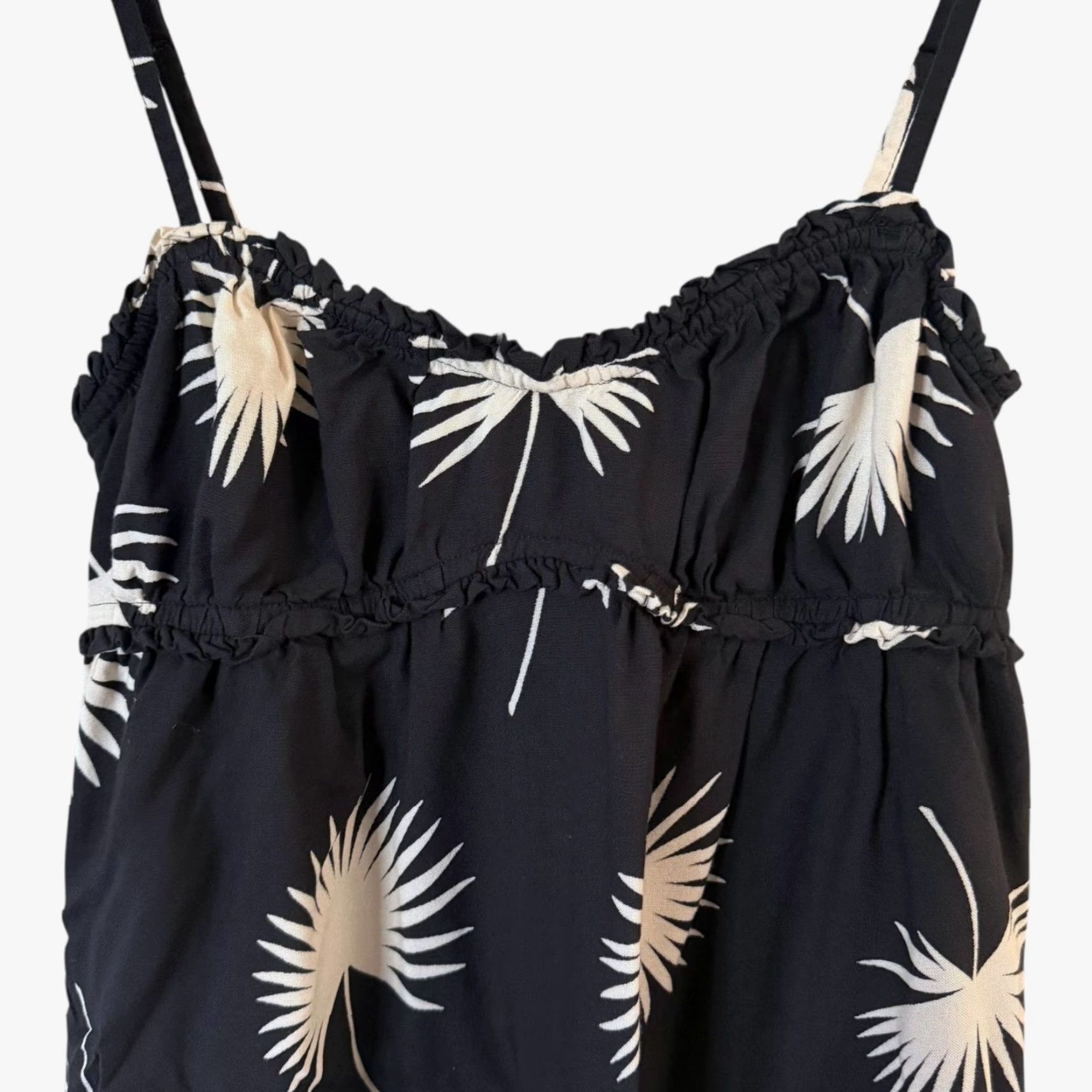 Volcom Volcom Palm Things Mini Cami Dress Black Smocked Sleeveless Women's Size S Size S / US 4 / IT 40 - 5 Thumbnail