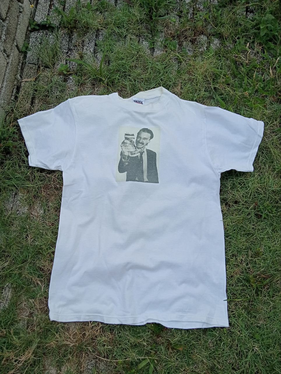 Vintage Vintage Trainspotting Begbie Tees - Size M Size US M / EU 48-50 / 2 - 1 Thumbnail