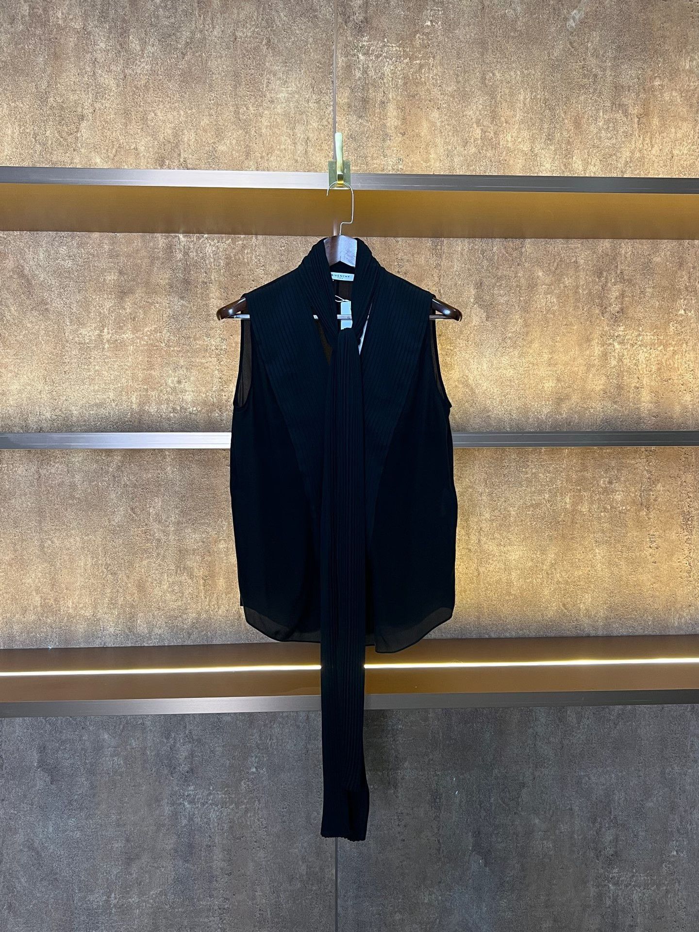 Givenchy Givenchy Ribbon Silk Sleeveless Blouse Size S / US 4 / IT 40 - 1 Thumbnail