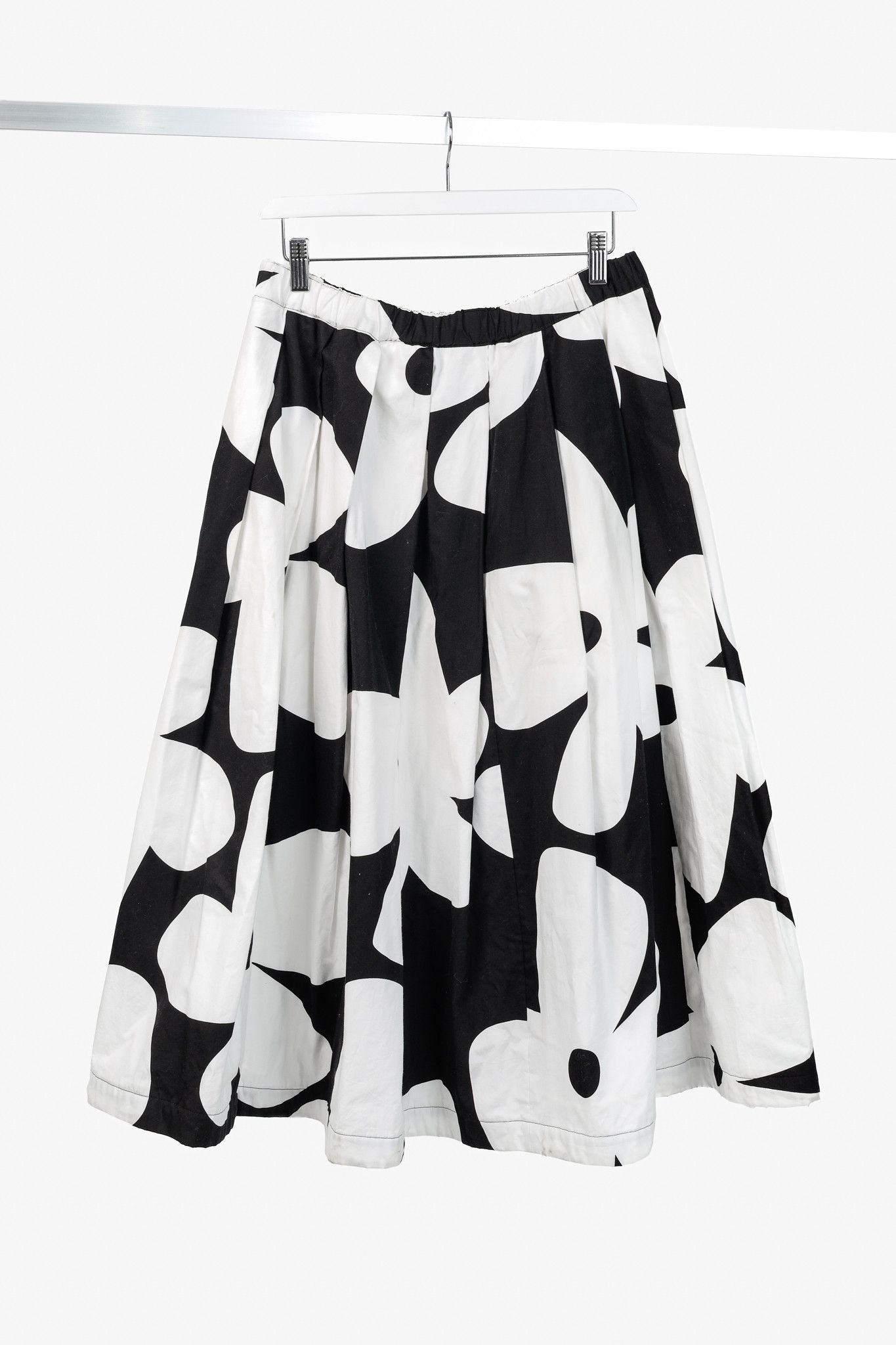 Comme des Garcons Comme des Garcons SS/22 Floral Cotton Flared Skirt Size 30" / US 8 / IT 44 - 1 Thumbnail