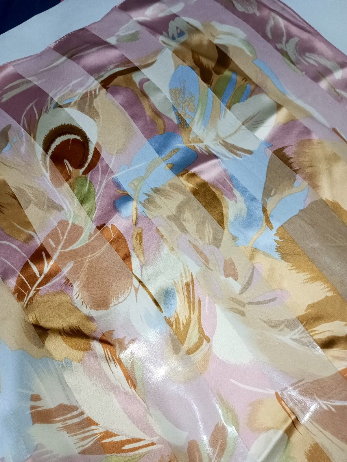 Pierre Balmain PIERRE BALMAIN PARIS Flowers Pink Gold Vintage Silk Scarf Size ONE SIZE - 11 Thumbnail