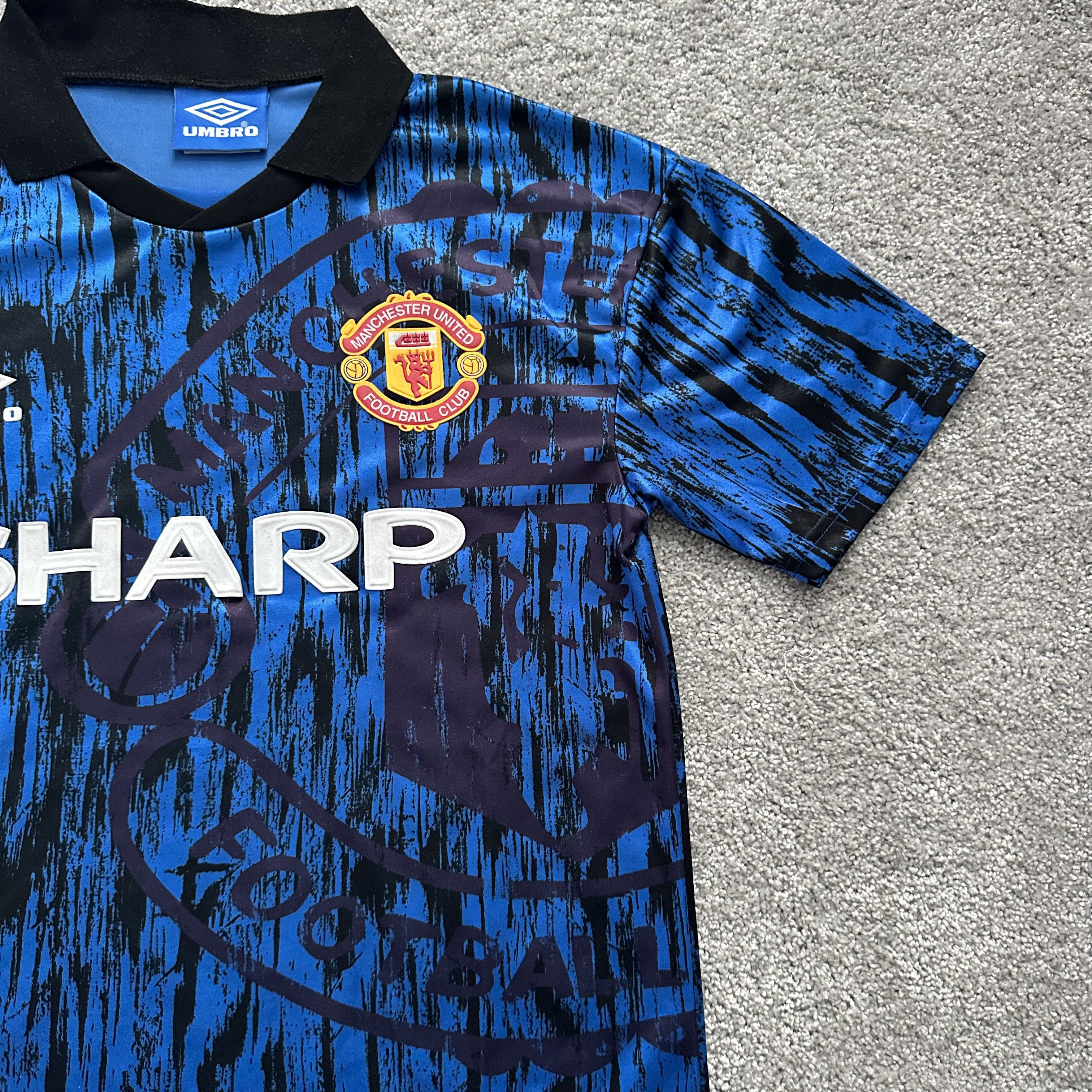 Umbro Manchester United Umbro Vintage 1992 1993 Soccer Jersey Size US L / EU 52-54 / 3 - 2 Thumbnail