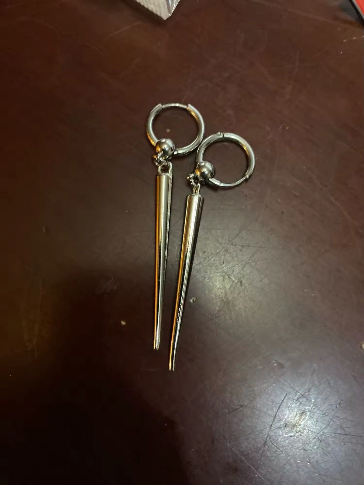Jewelry spike huggie hoop earrings Size ONE SIZE - 5 Thumbnail