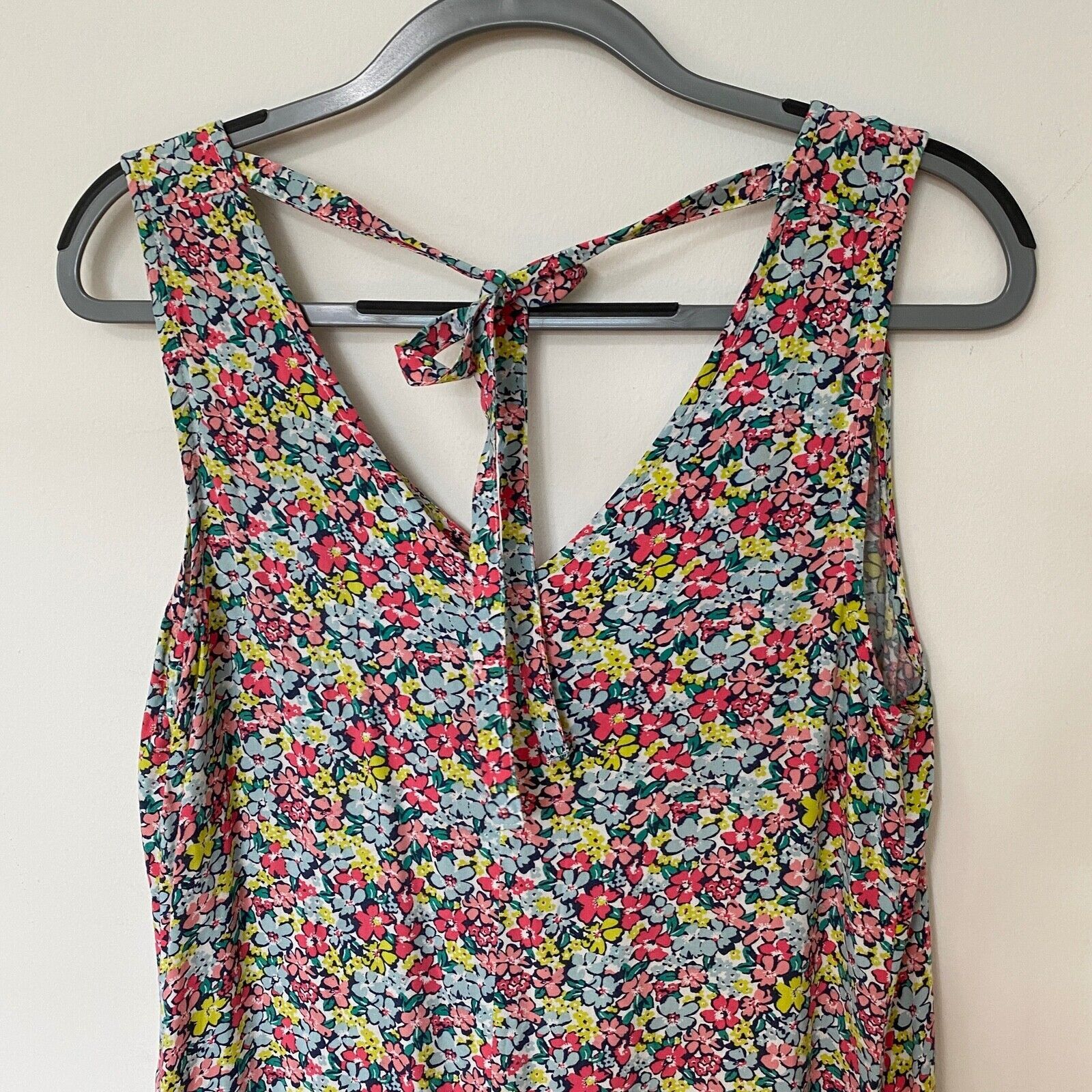 Gap Gap Pink Multi Floral Sleeveless VNeck Shift Dress Tie Back Size XS / US 0-2 / IT 36-38 - 7 Thumbnail