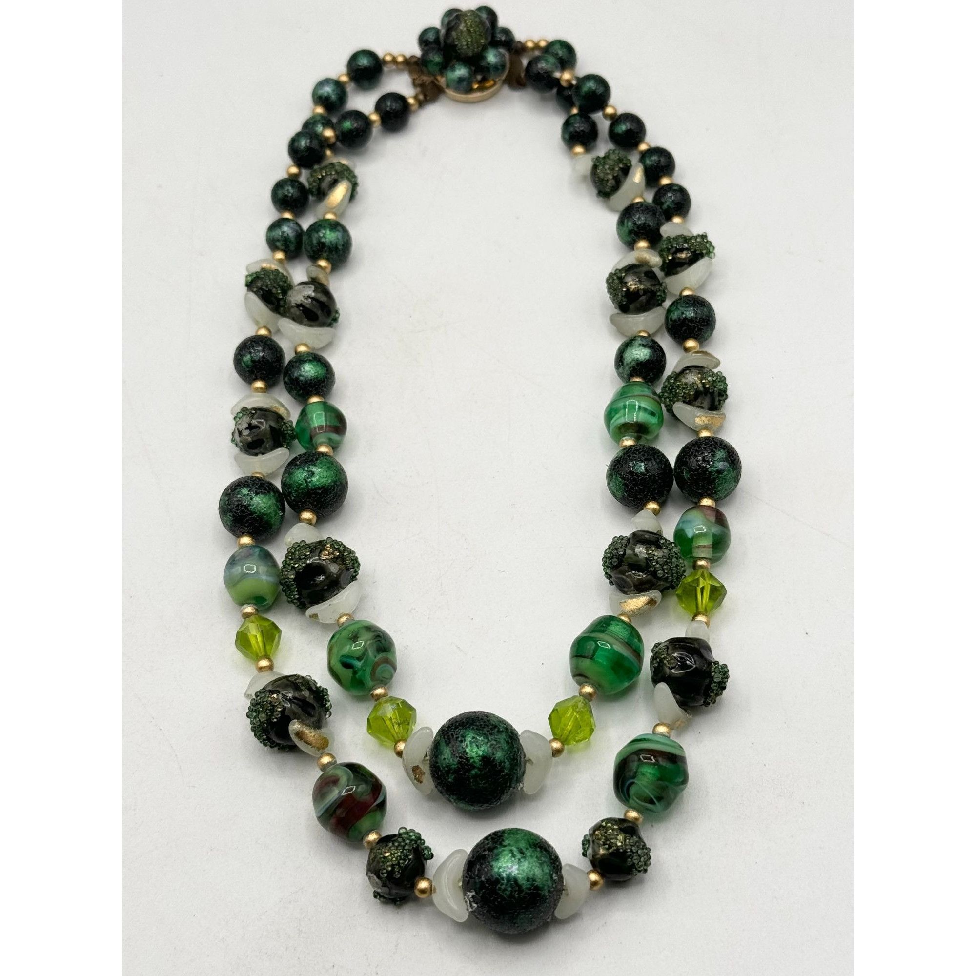 Vintage Vintage Japan Green Art glass beaded collar necklace Size ONE SIZE - 1 Thumbnail