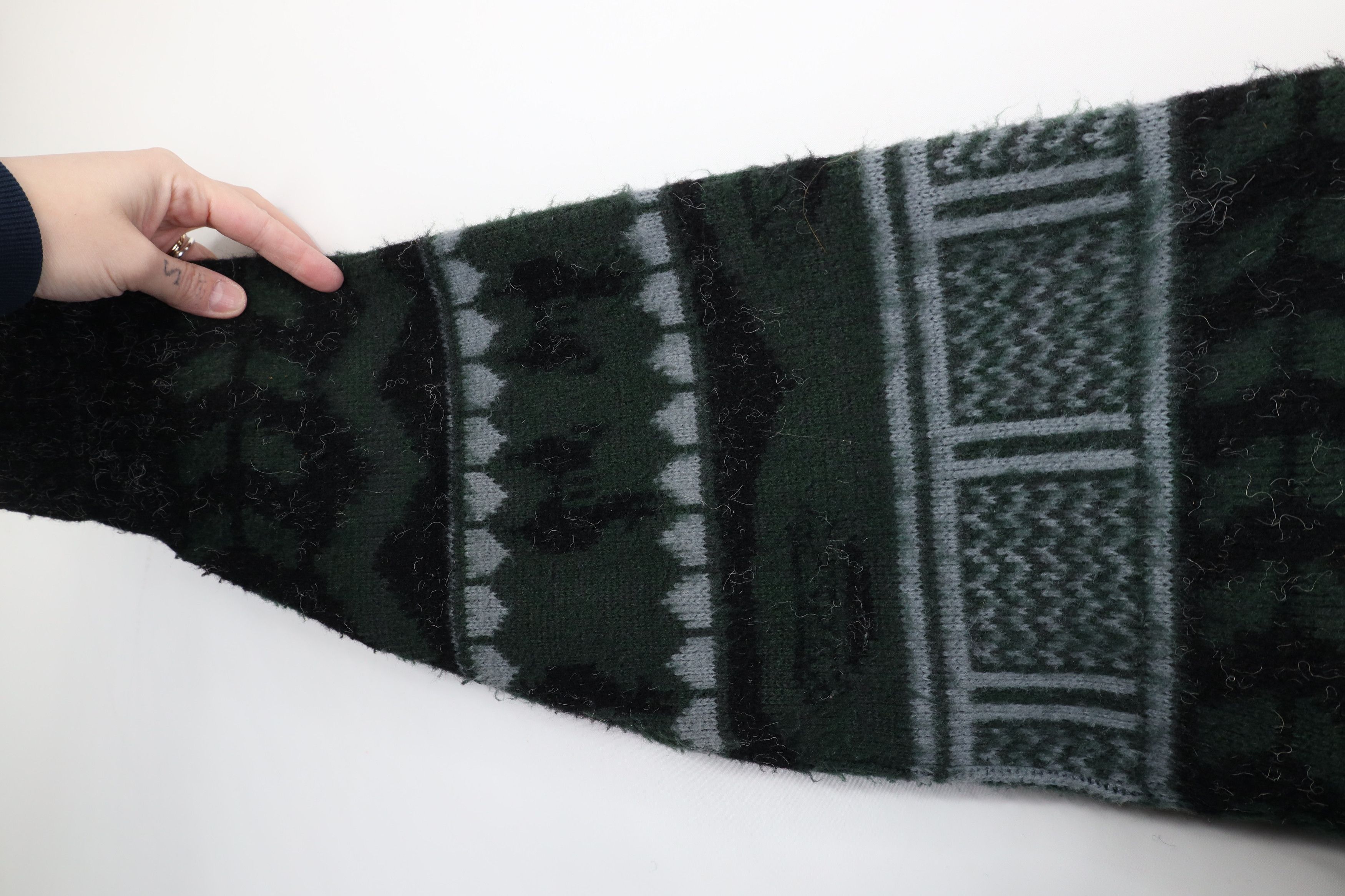 Vintage Vintage 90s Streetwear Wool Knit Shawl Cardigan Sweater USA Size US L / EU 52-54 / 3 - 6 Thumbnail
