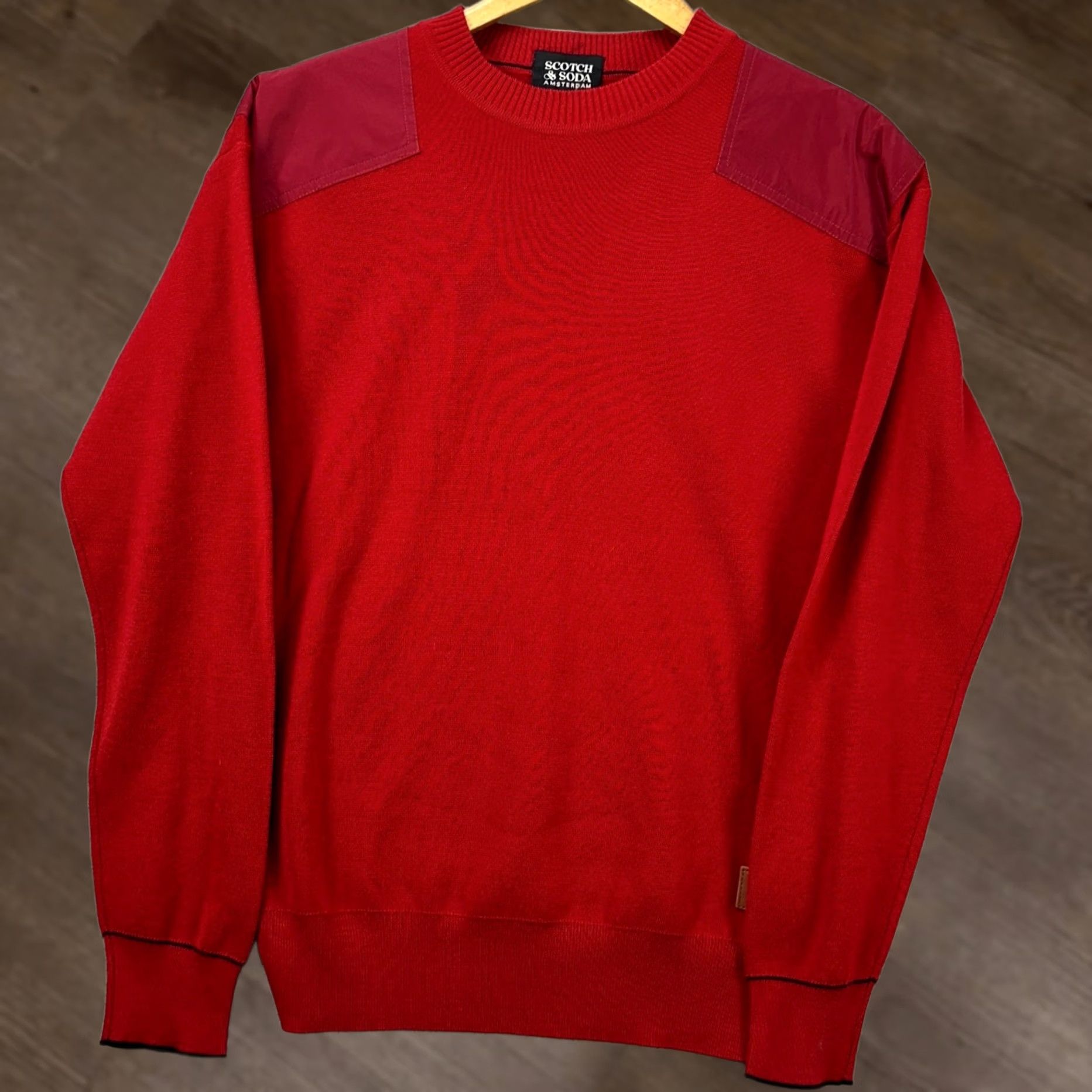 Scotch & Soda Scotch & Soda Merino Wool Blend Sweater Crewneck Mens Medium Red Shoulder Patch Size US M / EU 48-50 / 2 - 1 Thumbnail