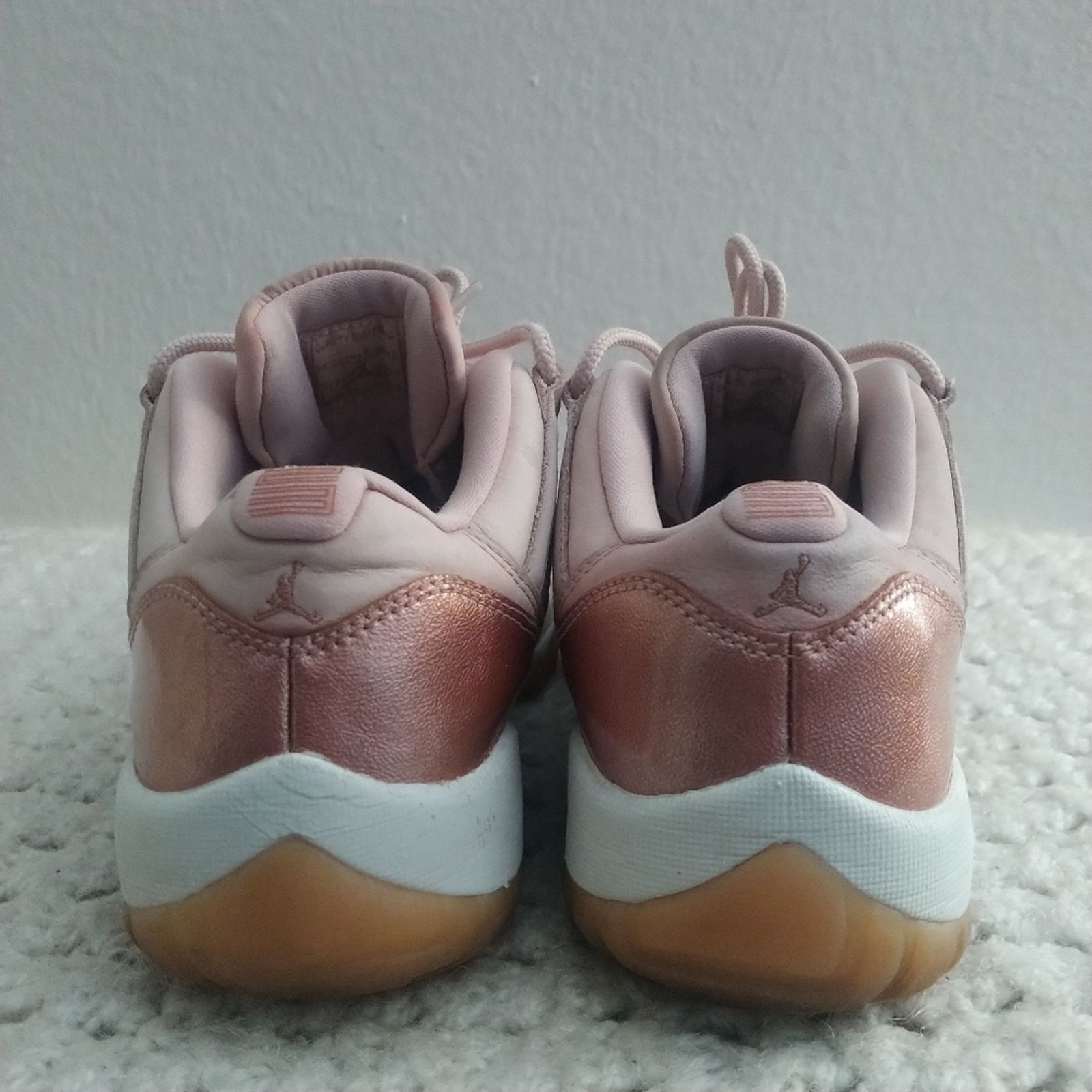 Jordan Brand Air Jordan 11 Retro Low 'Rose Gold' women size 10.5 Size US 10.5 / IT 40.5 - 8 Thumbnail