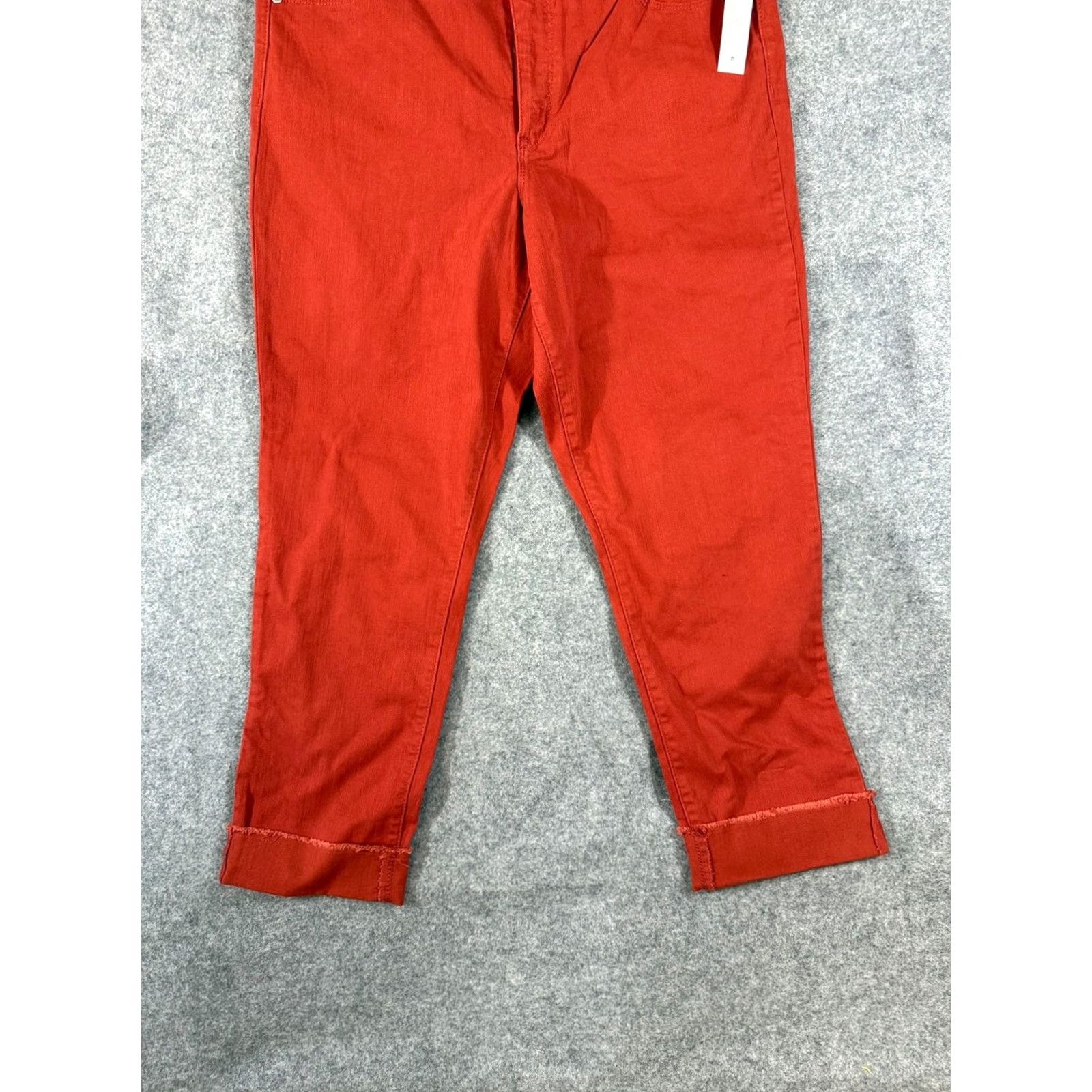 Nine West Nine West Gramercy Crop Pants Womens 16 Red Slim Fit Cropped Twill NWT Pockets Straight Leg Mid Rise Modern City Theme Boys Girls Mens Womens Size 38" / US 16 / IT 52 - 4 Thumbnail