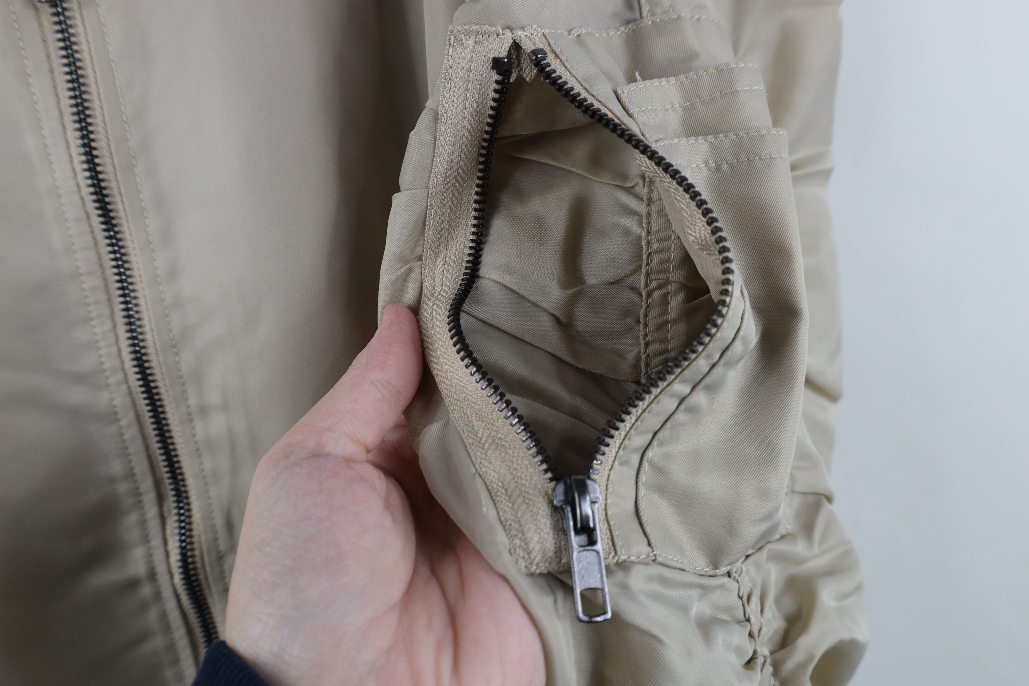 Elwood Vintage Y2K Elwood Skateboarding Windbreaker Bomber Jacket Size US L / EU 52-54 / 3 - 5 Thumbnail