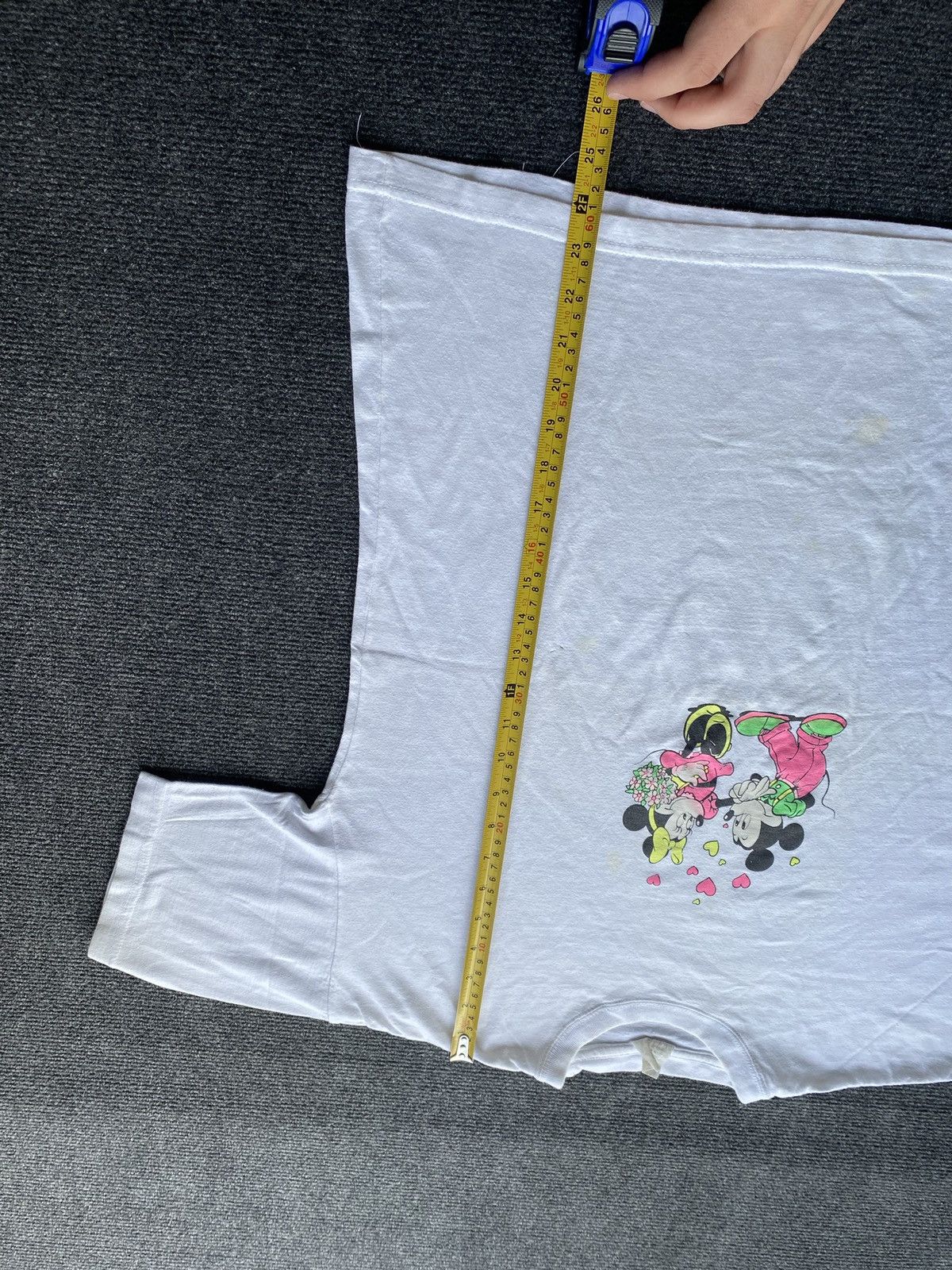 Other 🔥Vntg Disney Mickey and Minnie mouse love tee Size US M / EU 48-50 / 2 - 6 Thumbnail