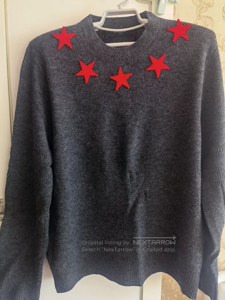 Givenchy Givenchy Collar Five-Star Cashmere Sweater (Size L) Size US L / EU 52-54 / 3 - 1 Thumbnail